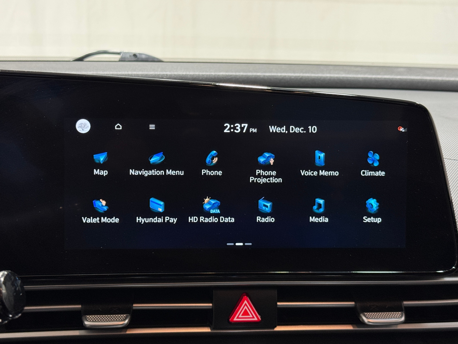 Thumbnail: 2023 Hyundai Elantra - 4