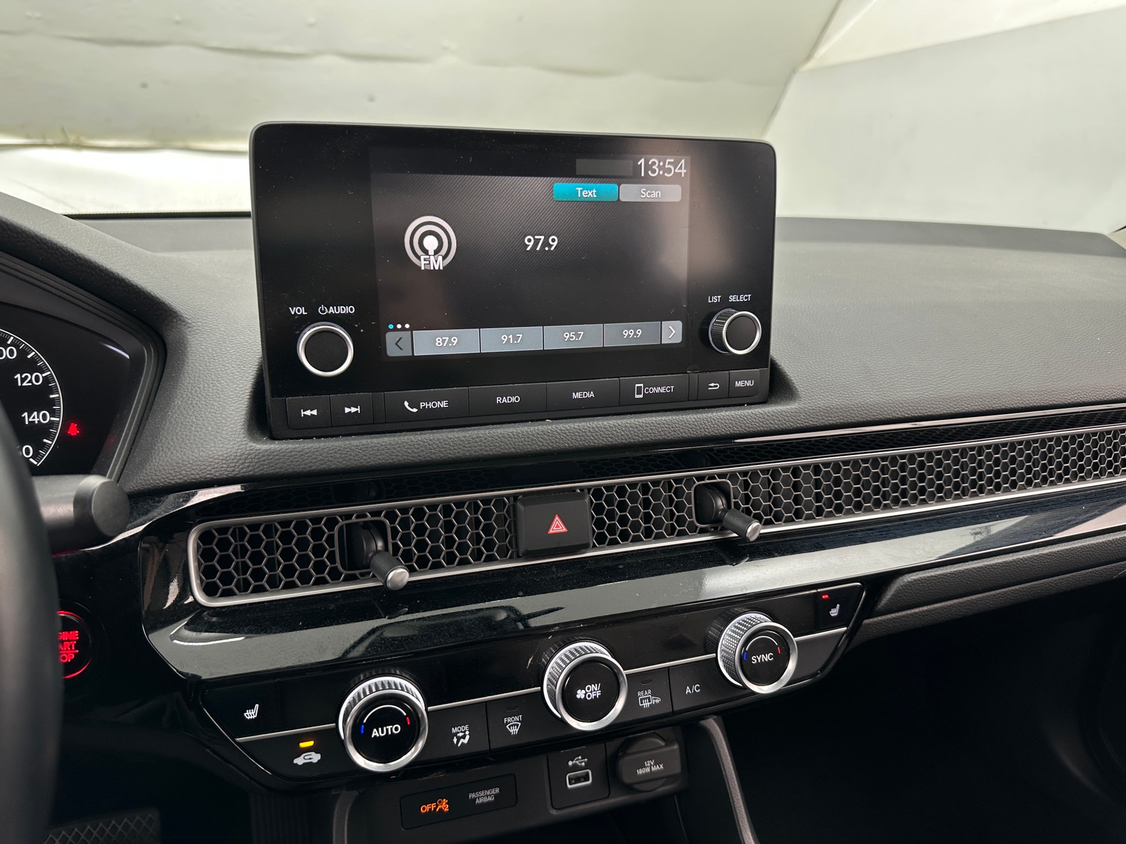 Thumbnail: 2022 Honda Civic - 4