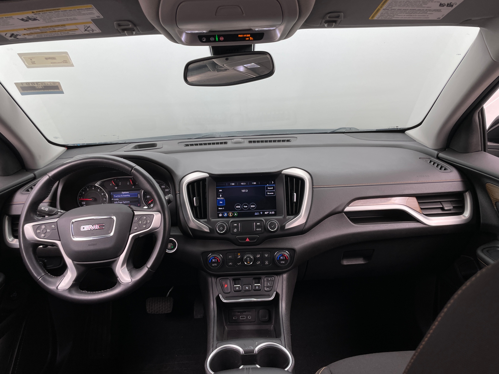 Thumbnail: 2020 GMC Terrain - 3