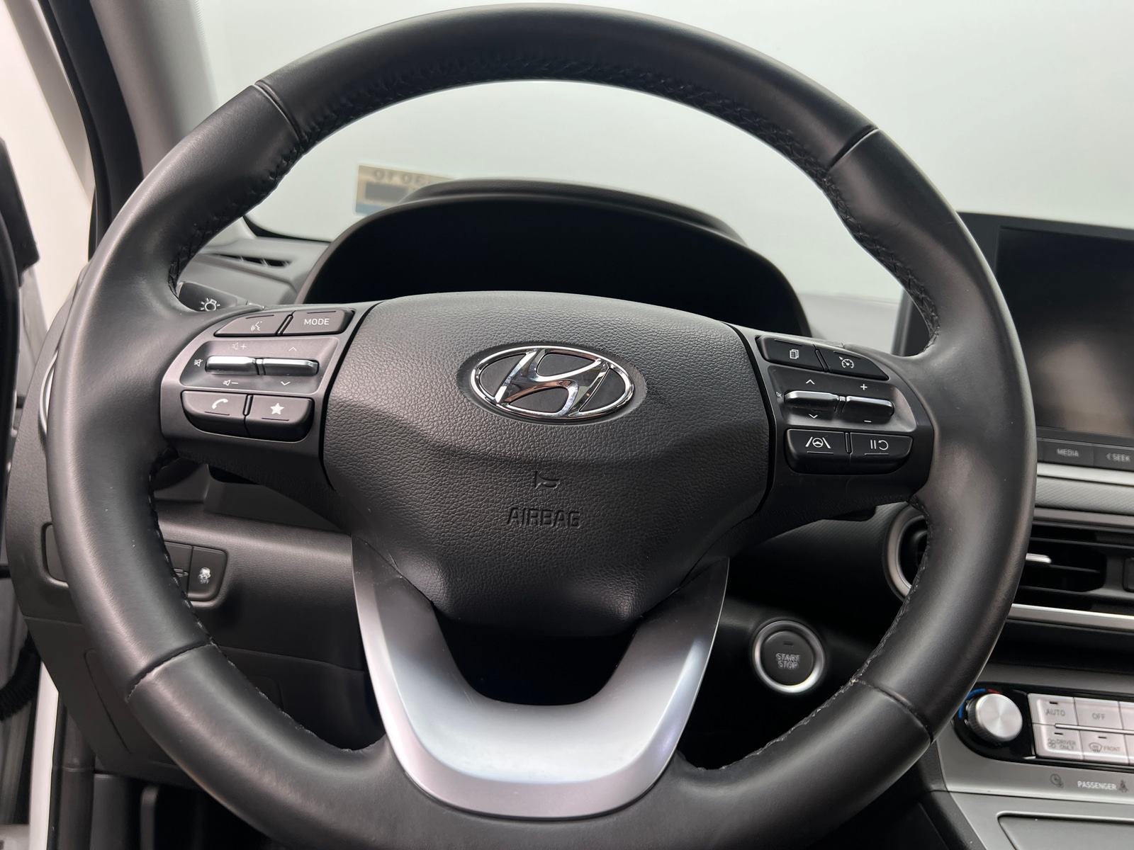 Thumbnail: 2022 Hyundai Kona - 5