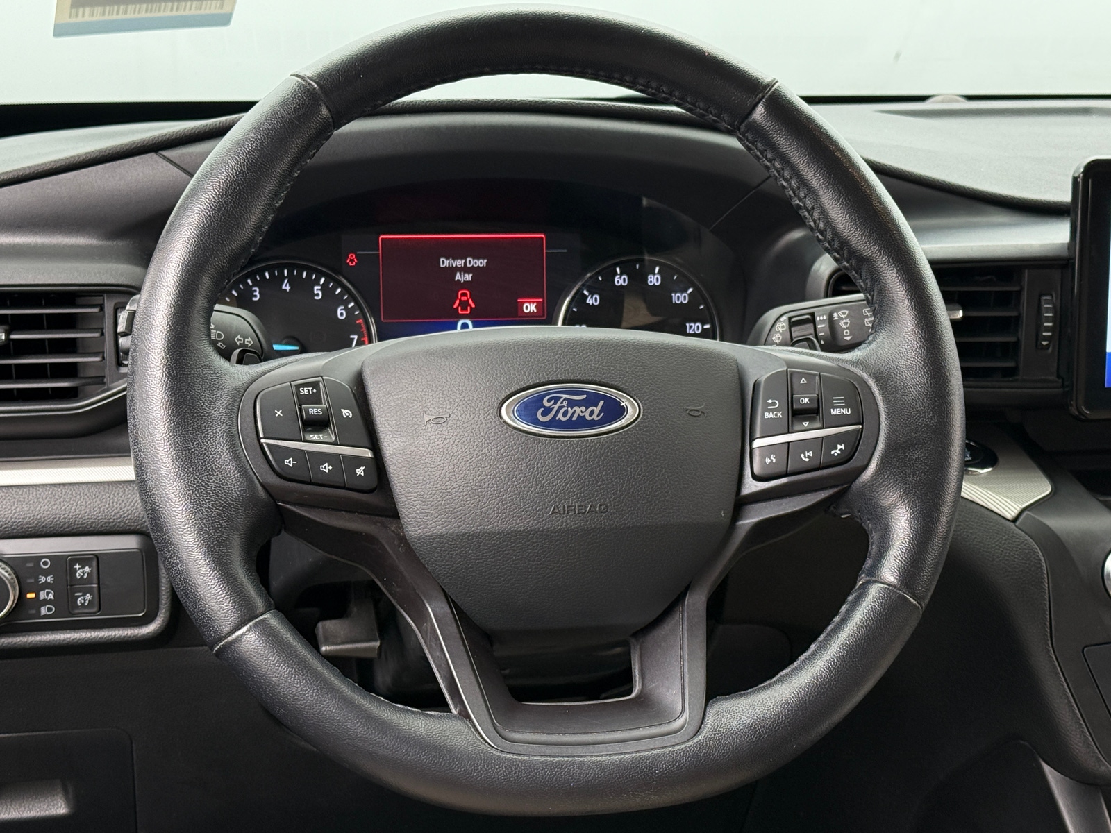 Thumbnail: 2020 Ford Explorer - 5