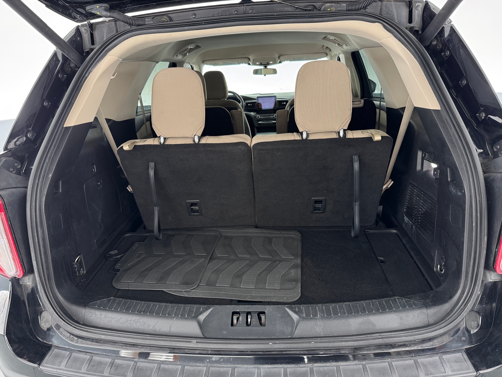 Thumbnail: 2020 Ford Explorer - 7