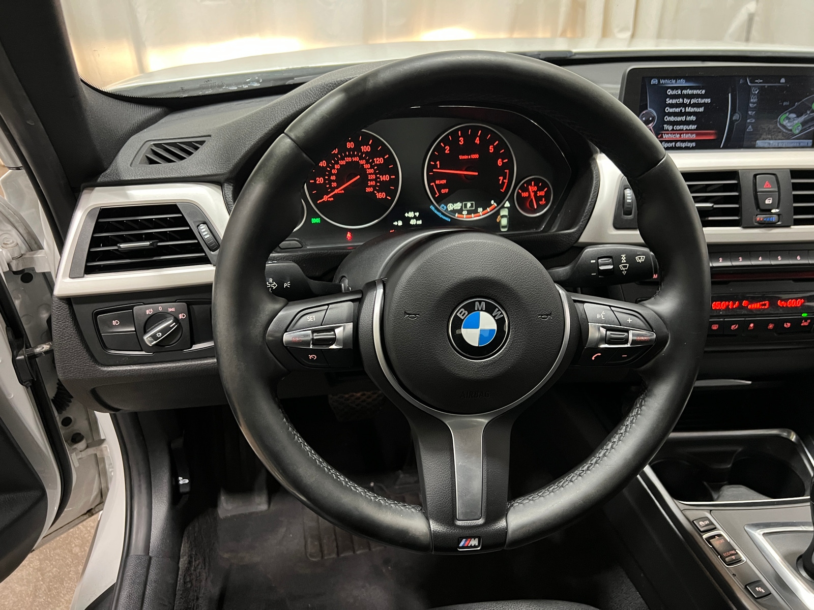 Thumbnail: 2015 BMW 3 Series - 4