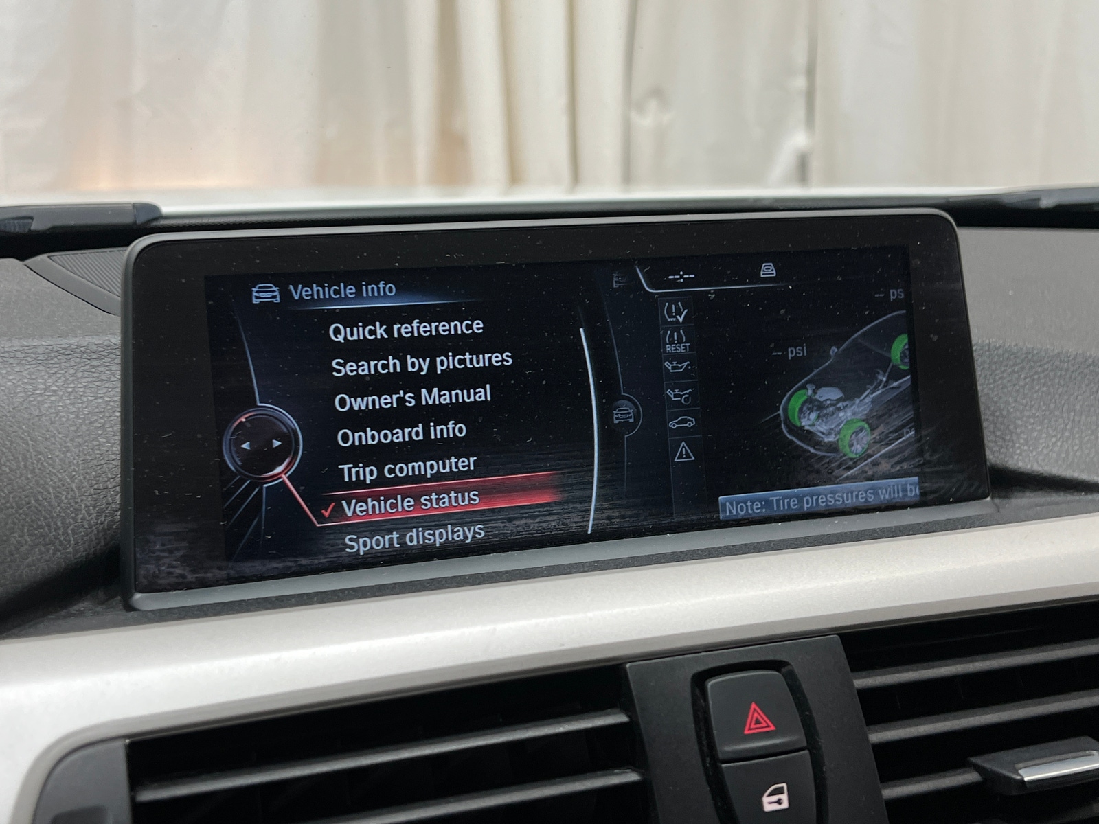 Thumbnail: 2015 BMW 3 Series - 3