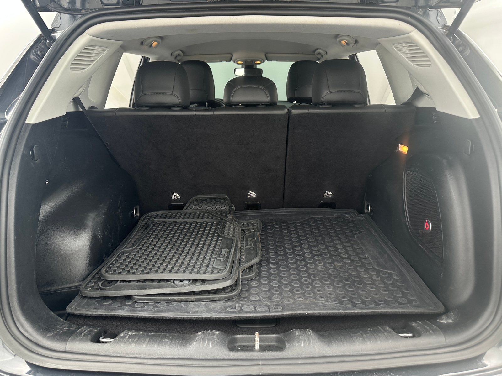 Thumbnail: 2018 Jeep Compass - 6