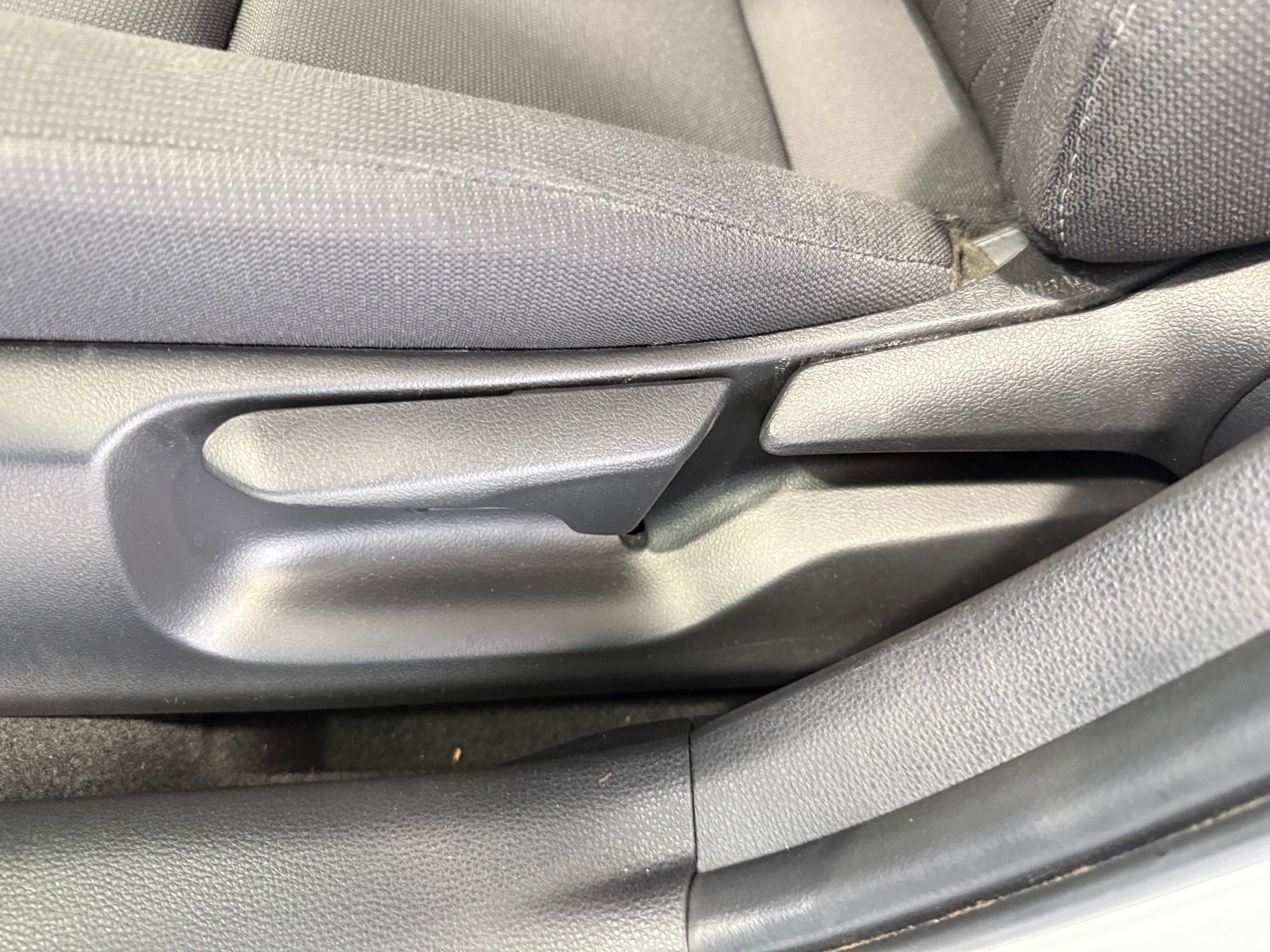 Used 2024 Toyota Corolla LE with VIN 5YFB4MDE3RP136958 for sale in Northfield, Minnesota