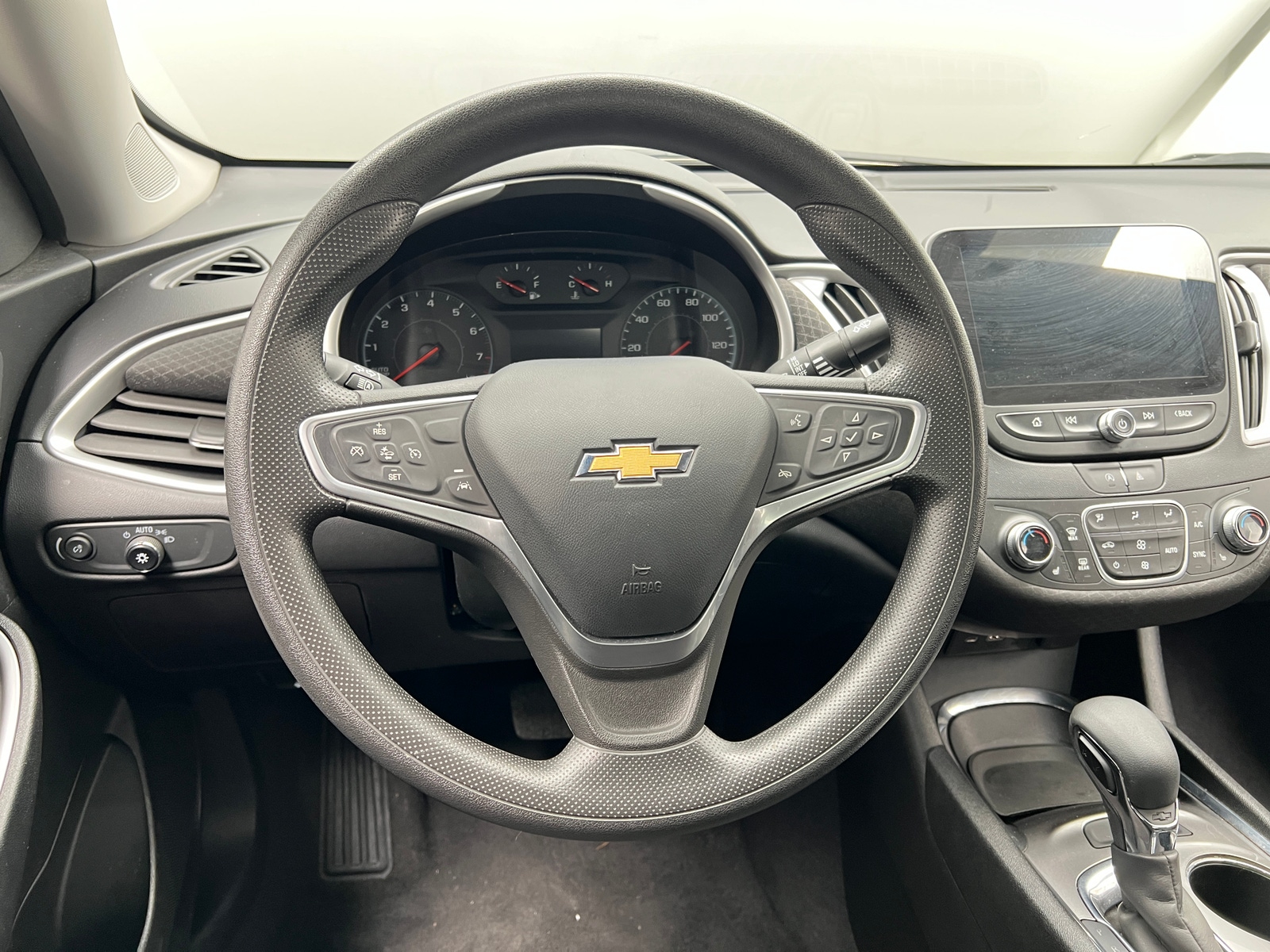 Thumbnail: 2023 Chevrolet Malibu - 5