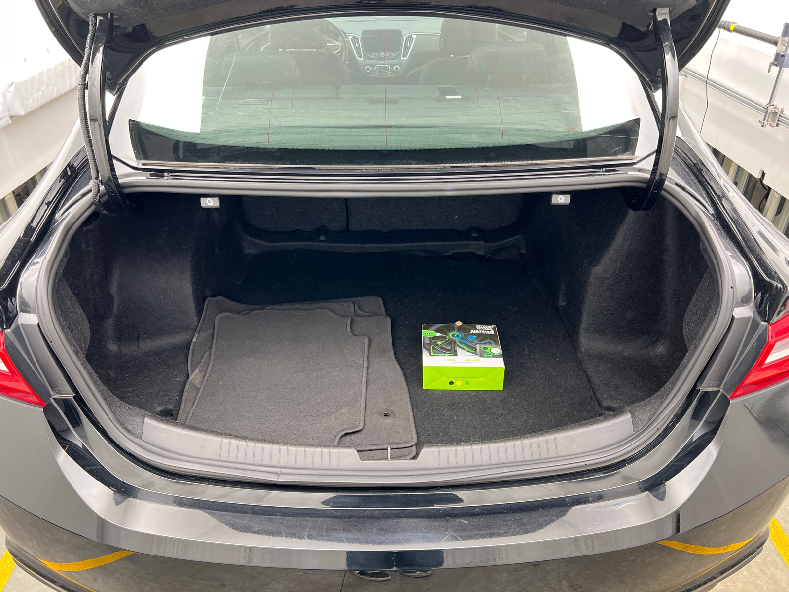 Thumbnail: 2023 Chevrolet Malibu - 7