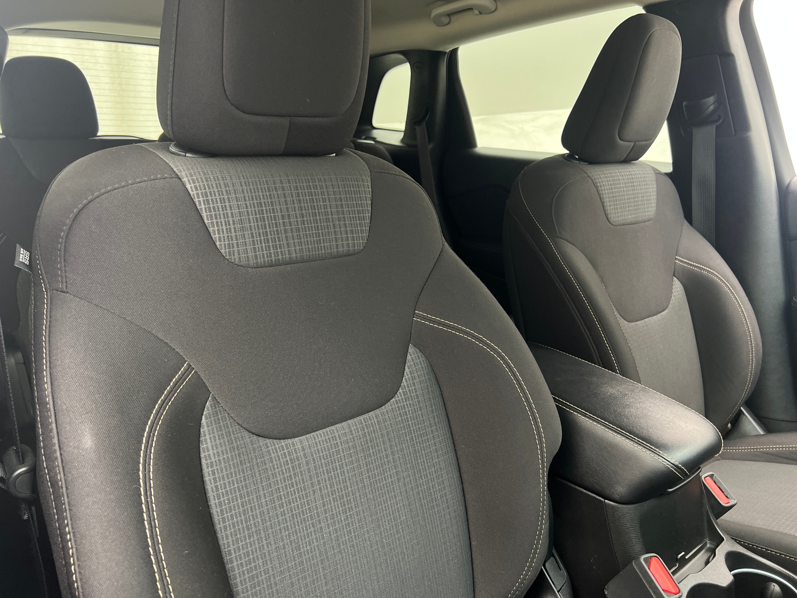 Thumbnail: 2017 Jeep Cherokee - 2