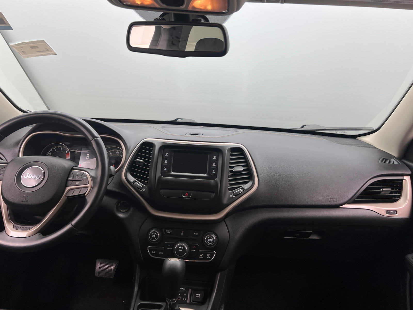 Thumbnail: 2017 Jeep Cherokee - 3