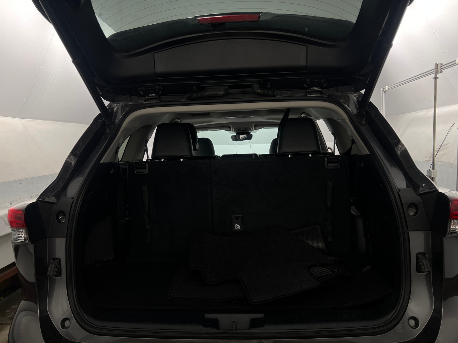 Thumbnail: 2022 Toyota Highlander - 6