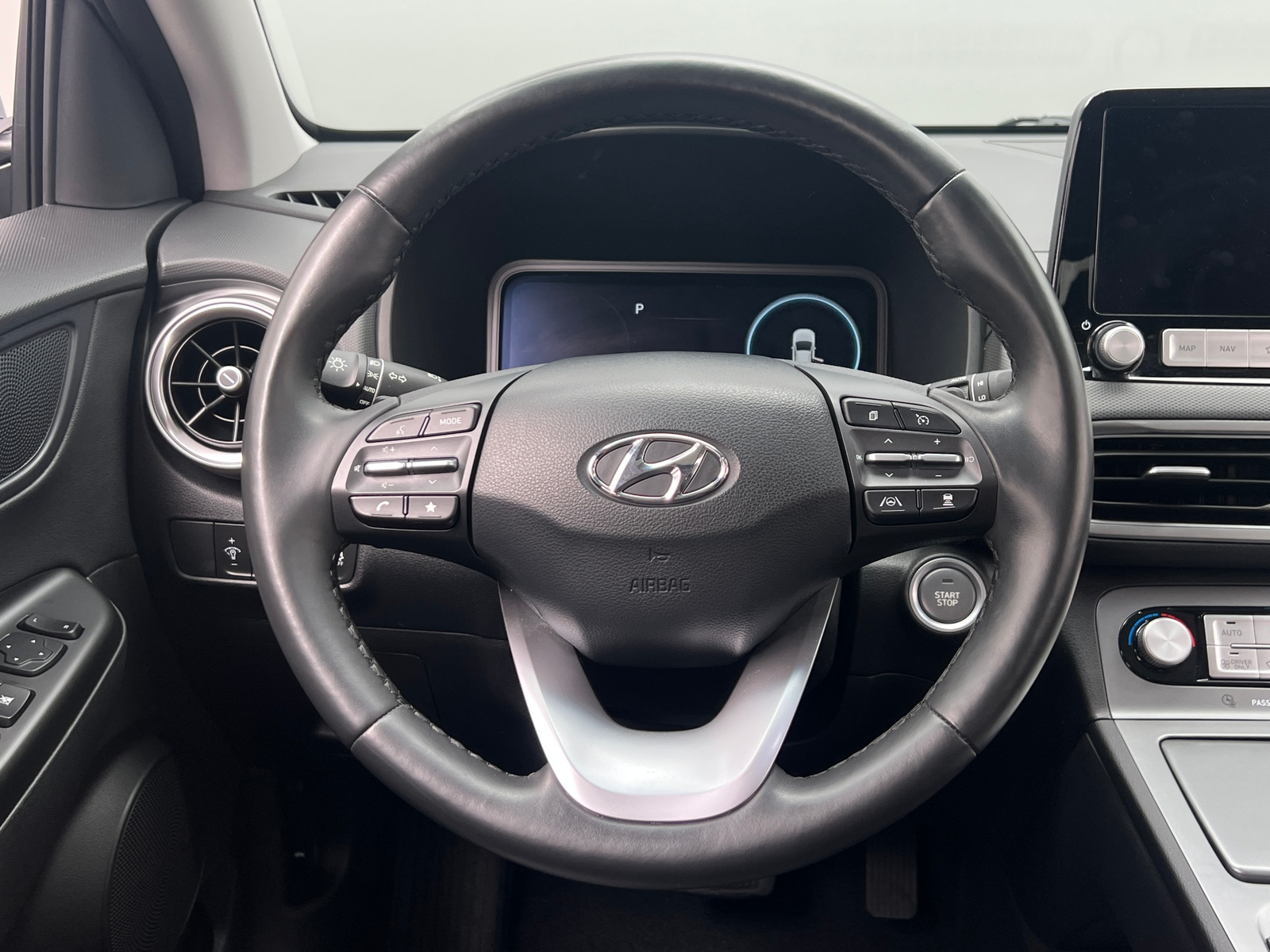 Thumbnail: 2023 Hyundai Kona - 4