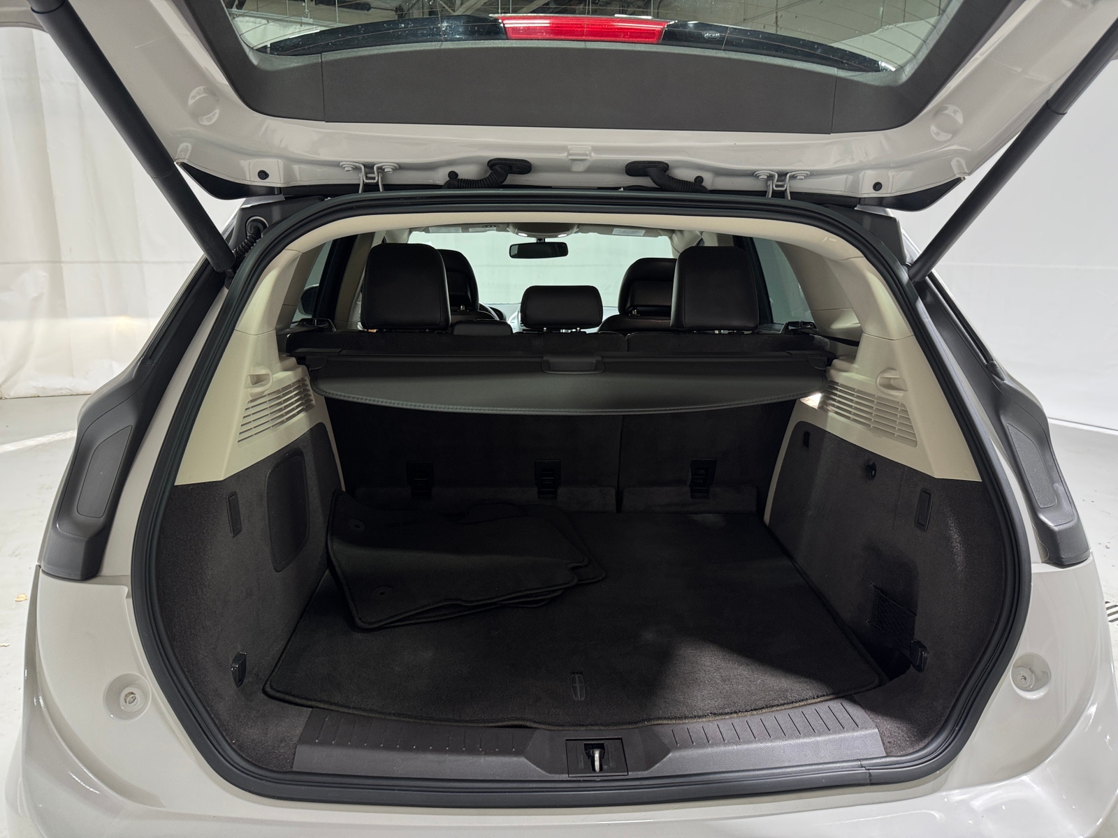 Thumbnail: 2019 Lincoln MKC - 6