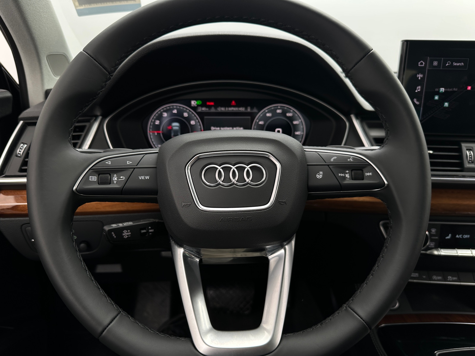 Thumbnail: 2021 Audi Q5 - 4