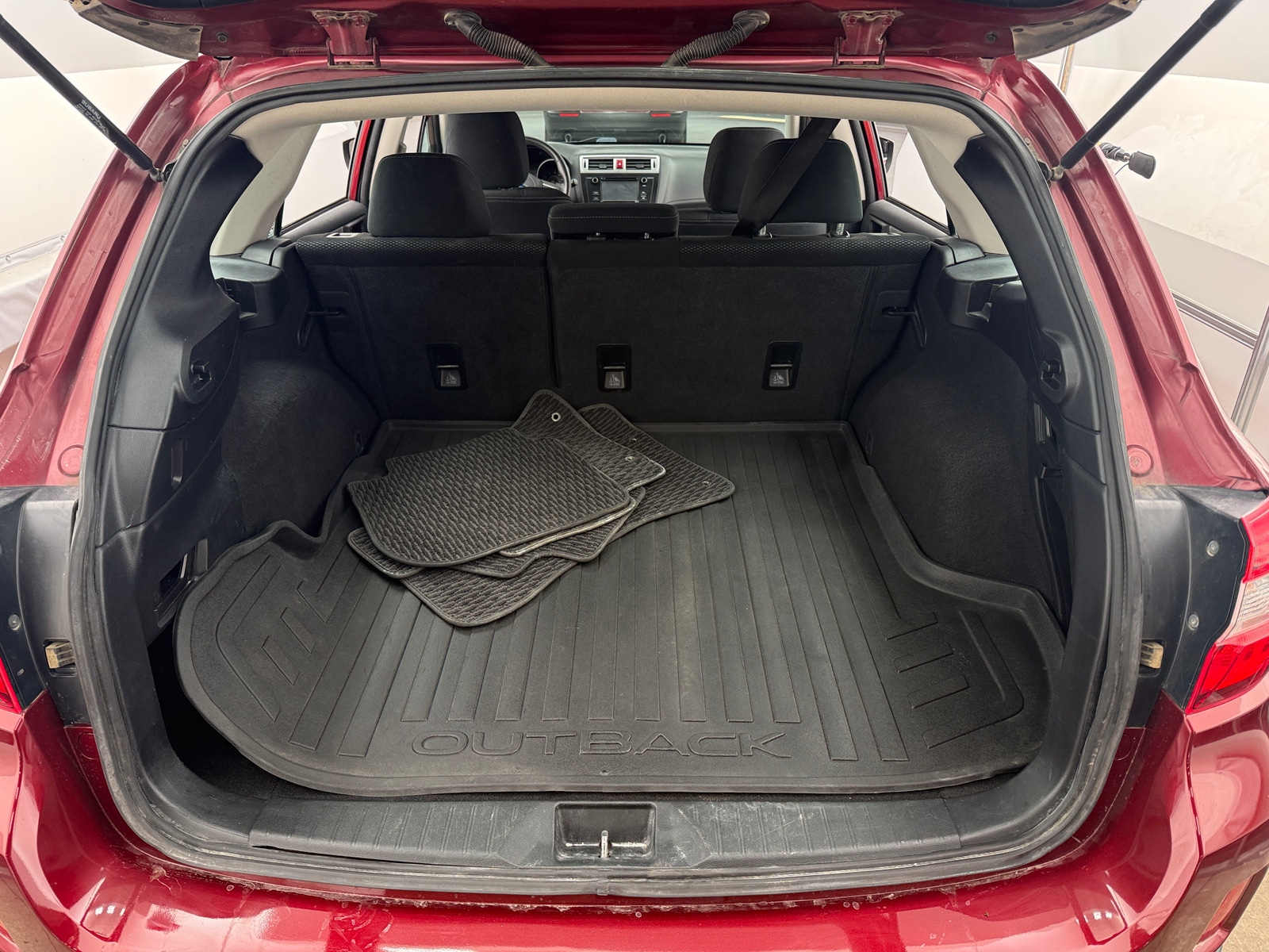 Thumbnail: 2017 Subaru Outback - 7