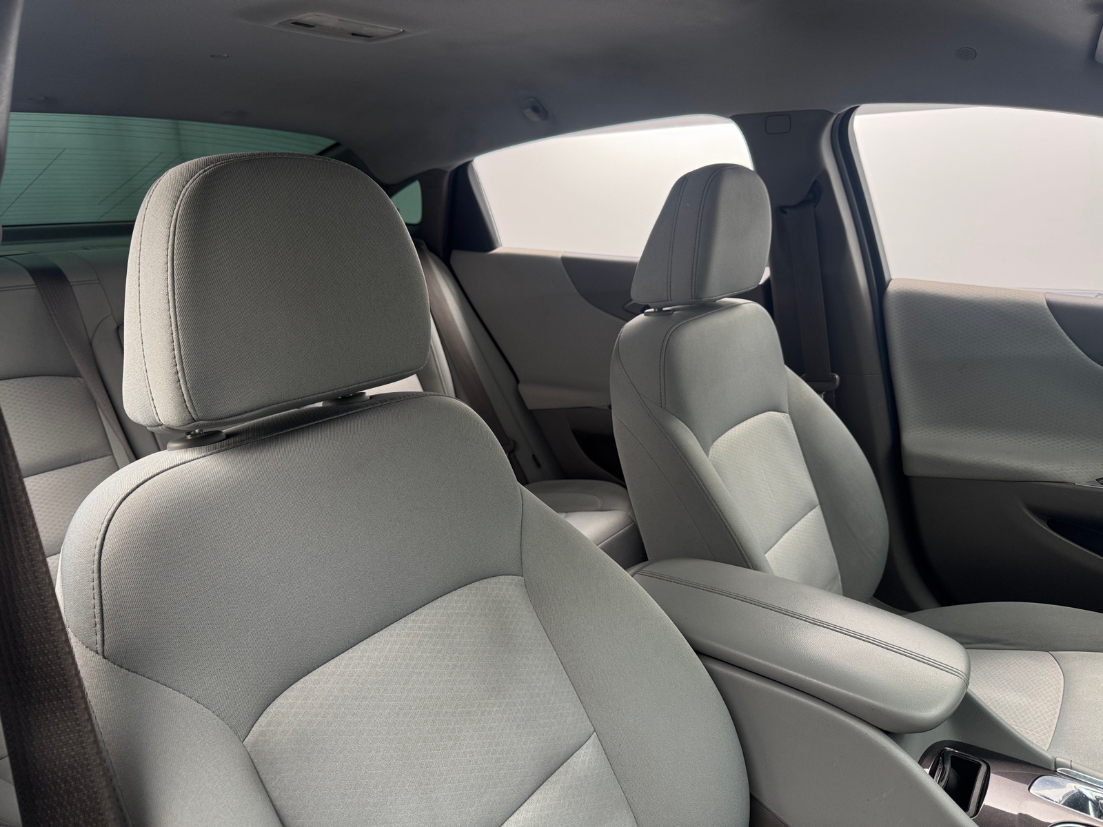 Thumbnail: 2018 Chevrolet Malibu - 2