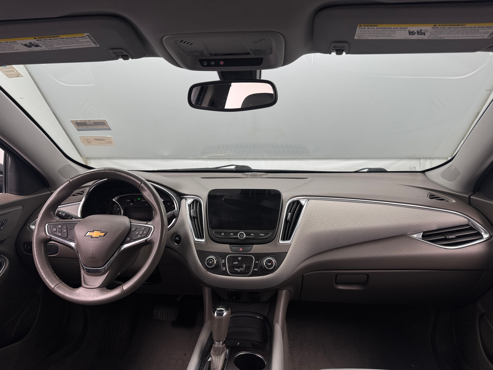 Thumbnail: 2018 Chevrolet Malibu - 3