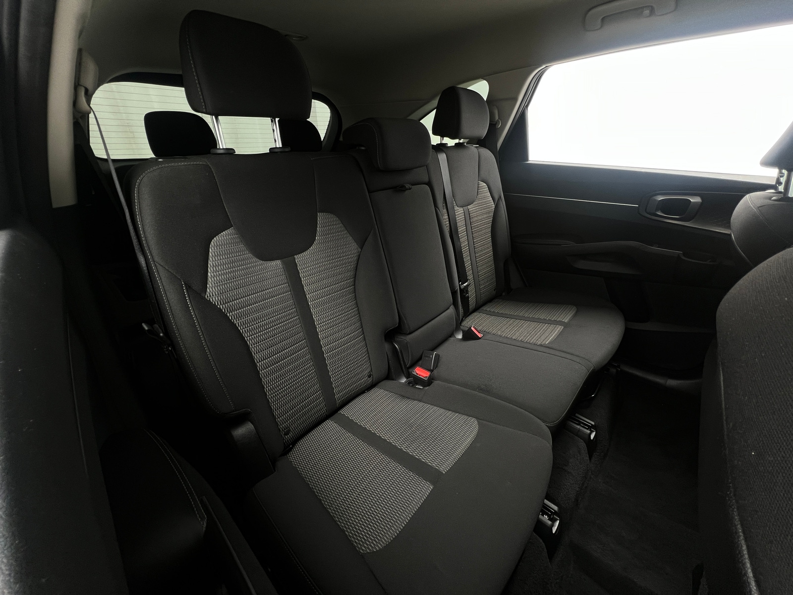 Thumbnail: 2023 Kia Sorento - 6