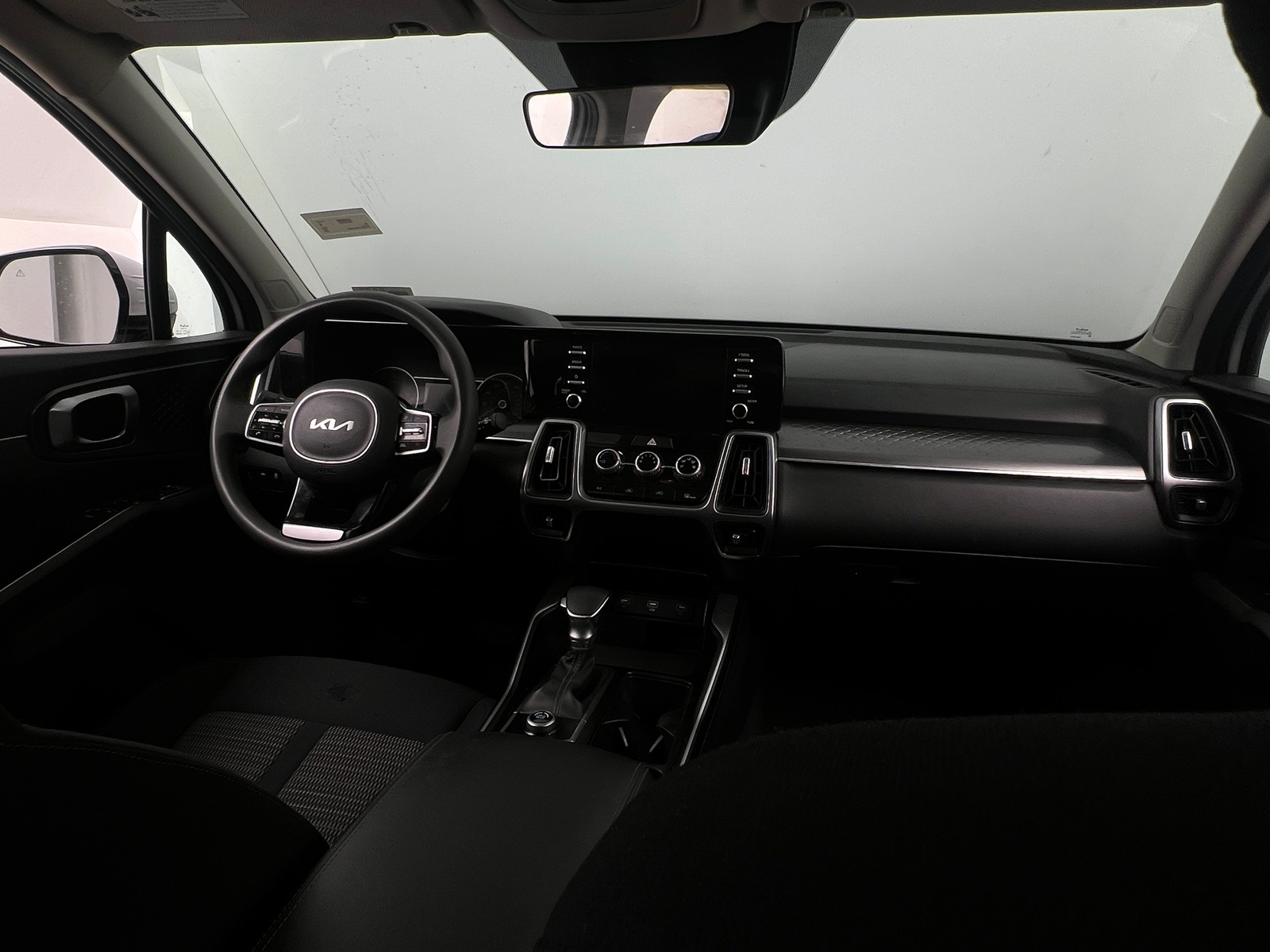 Thumbnail: 2023 Kia Sorento - 3