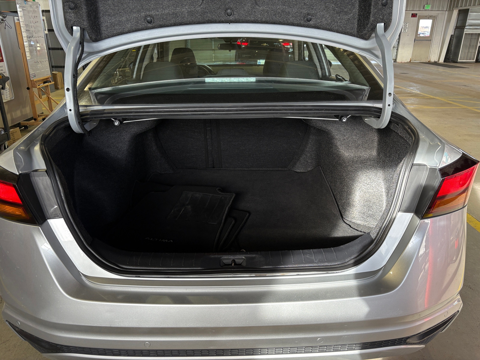 Thumbnail: 2024 Nissan Altima - 7