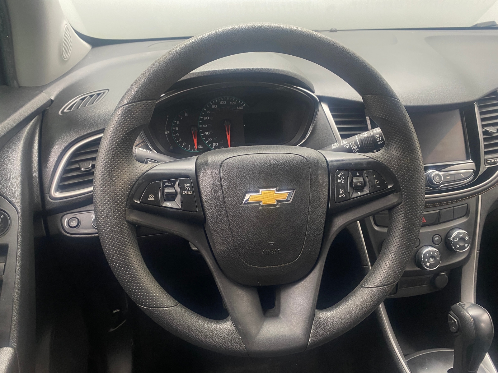 Thumbnail: 2022 Chevrolet Trax - 5