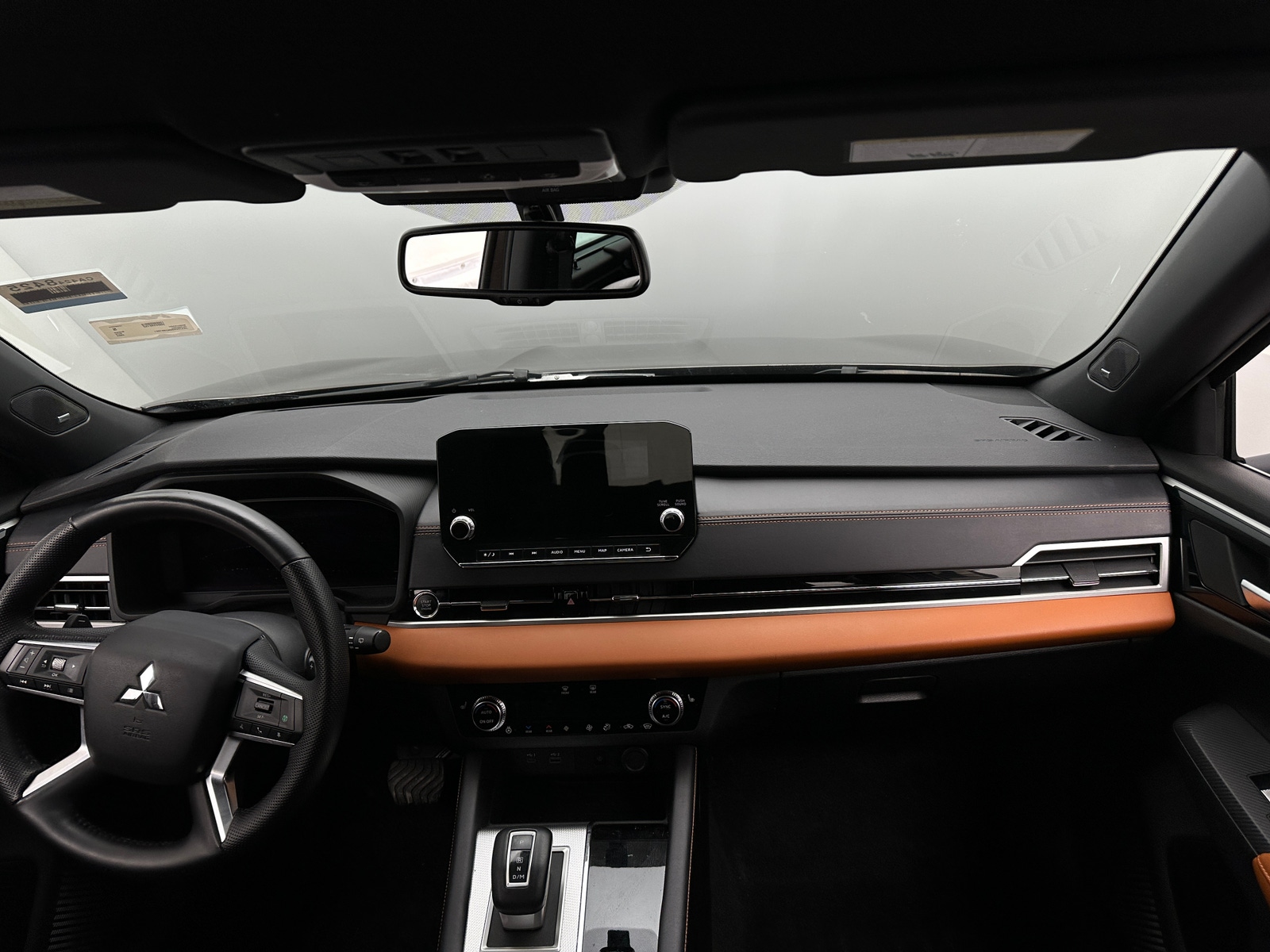 Thumbnail: 2022 Mitsubishi Outlander - 2