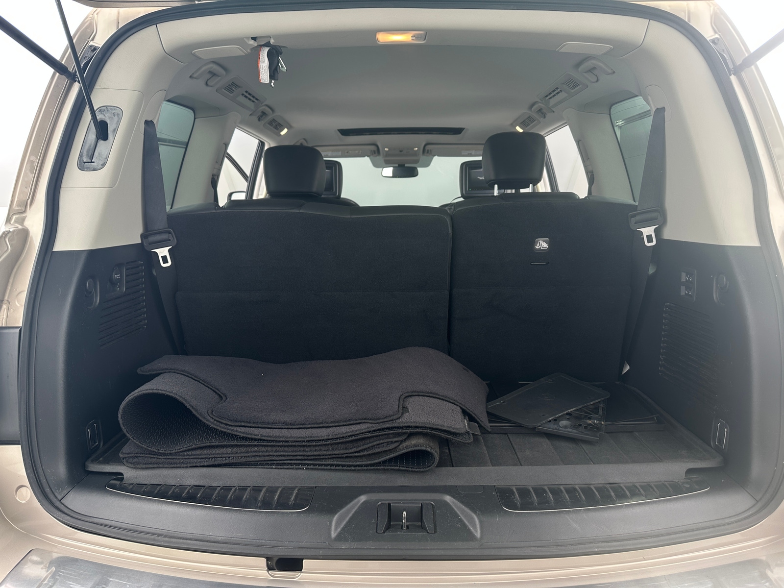 Thumbnail: 2019 INFINITI QX80 - 6