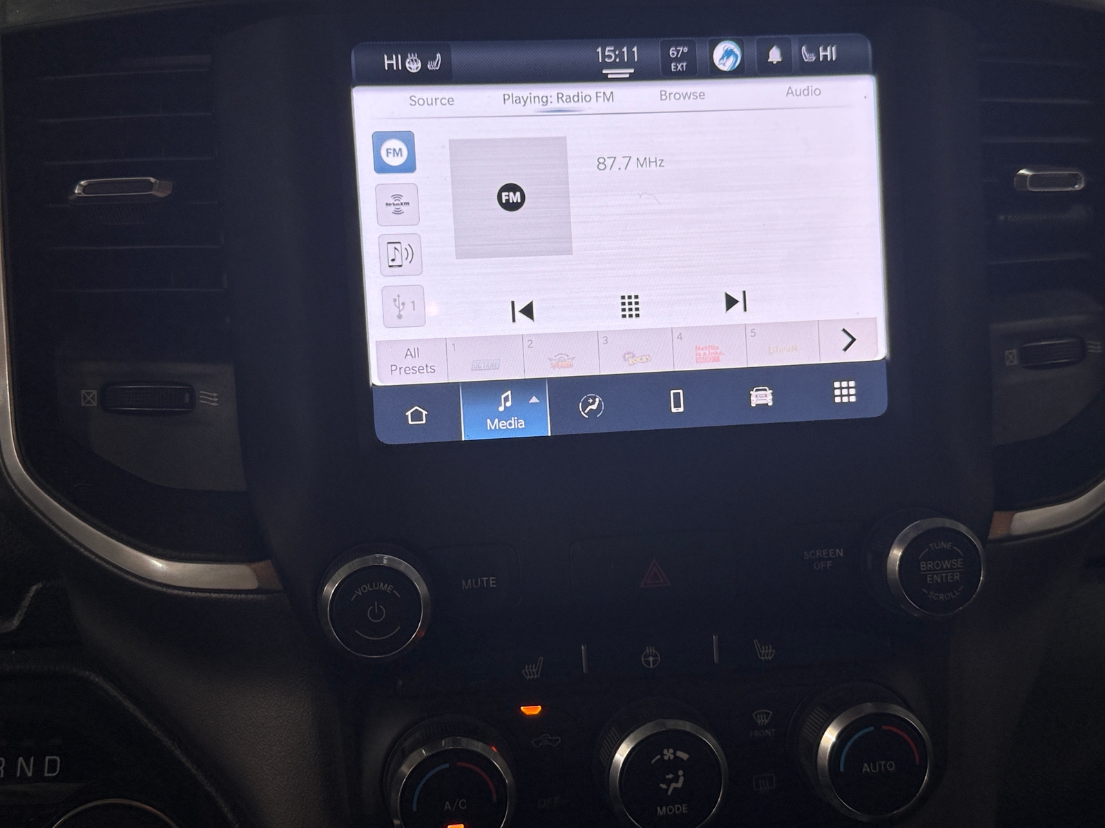 Thumbnail: 2022 RAM 1500 - 4