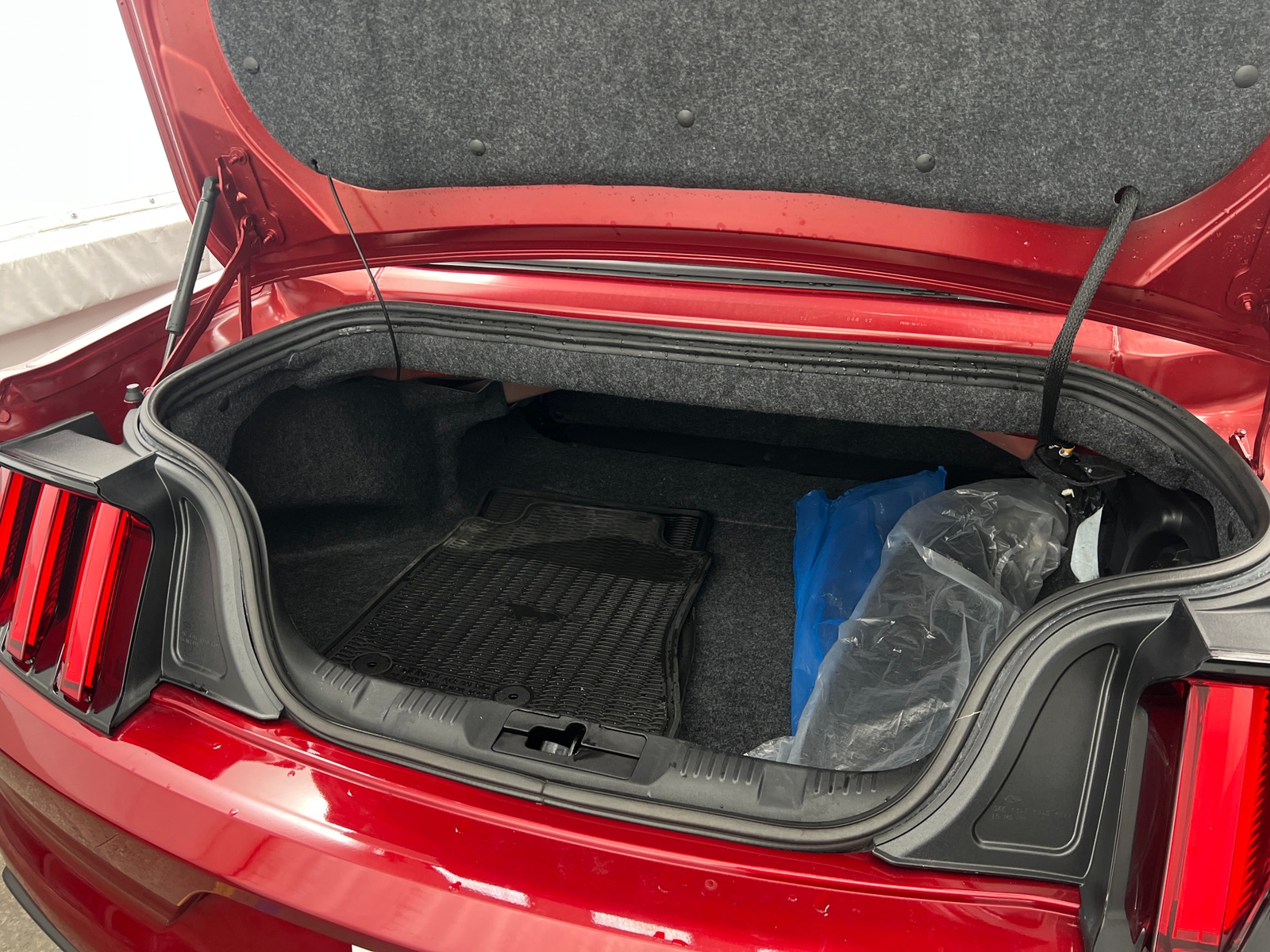 Thumbnail: 2017 Ford Mustang - 6