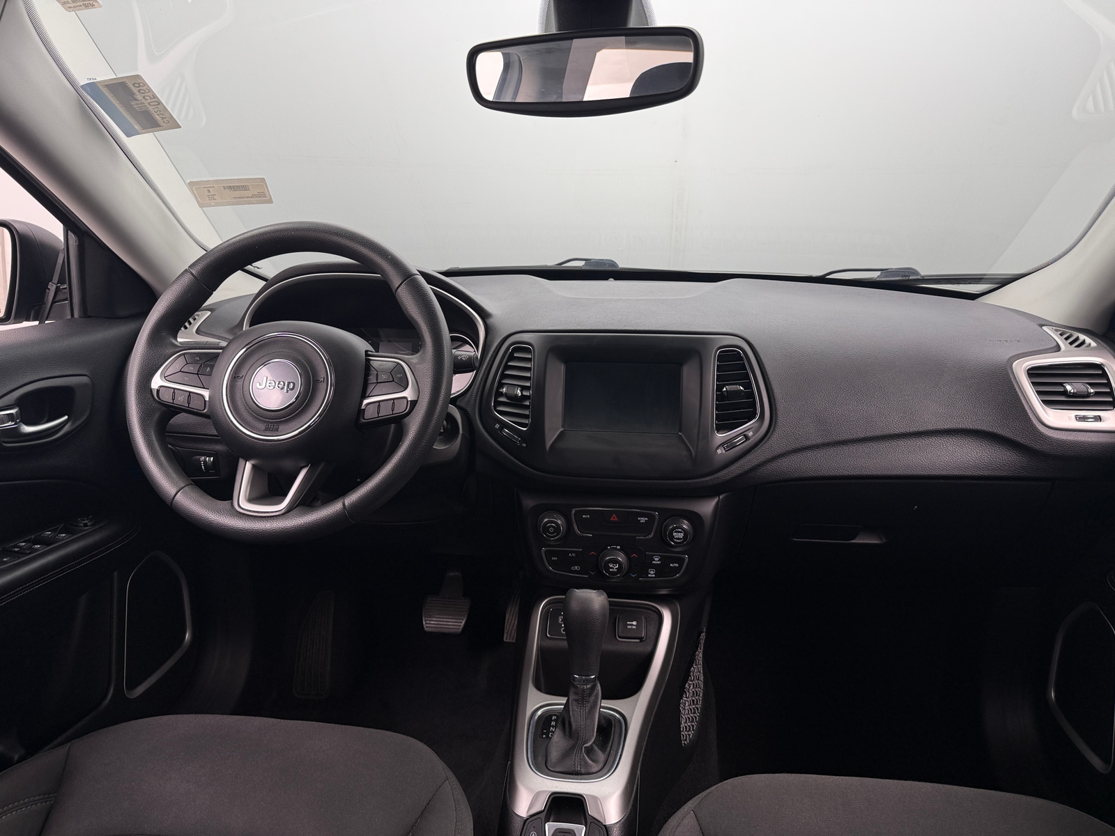 Thumbnail: 2019 Jeep Compass - 3