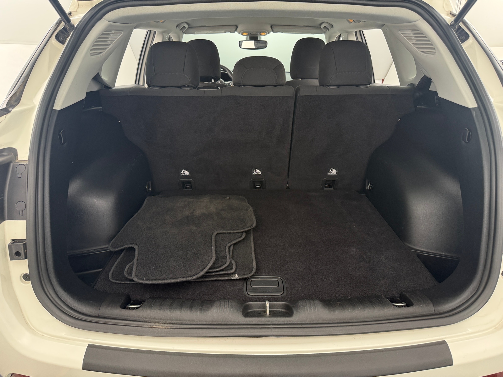 Thumbnail: 2019 Jeep Compass - 7