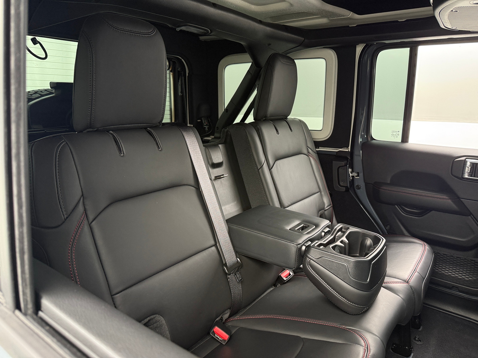 Thumbnail: 2024 Jeep Wrangler - 5