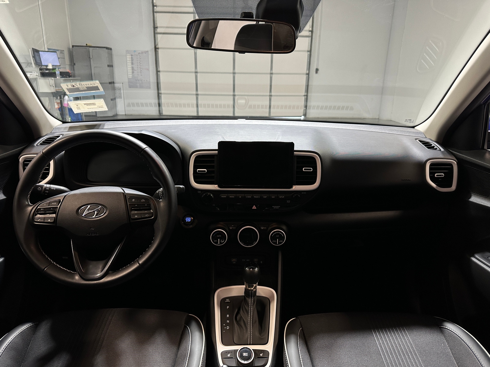 Thumbnail: 2023 Hyundai Venue - 2