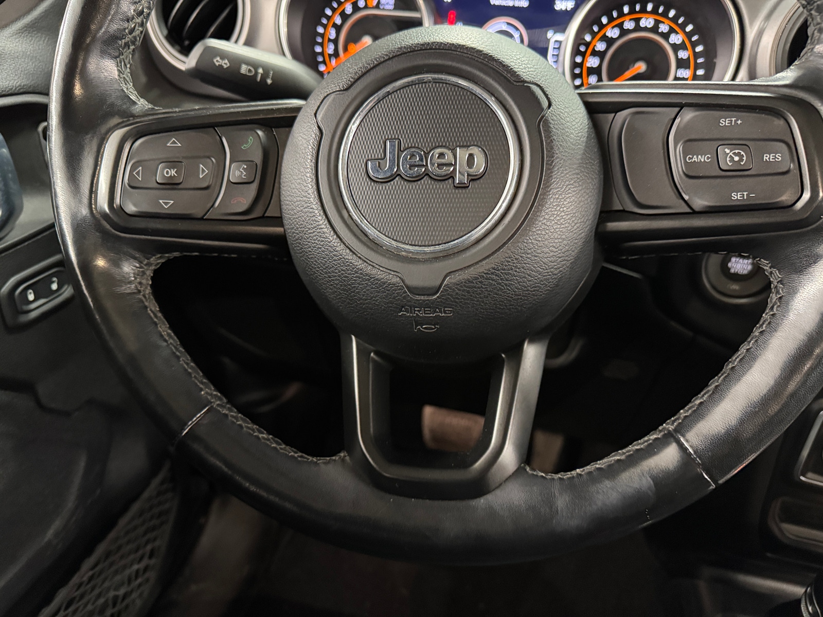 Thumbnail: 2021 Jeep Gladiator - 5