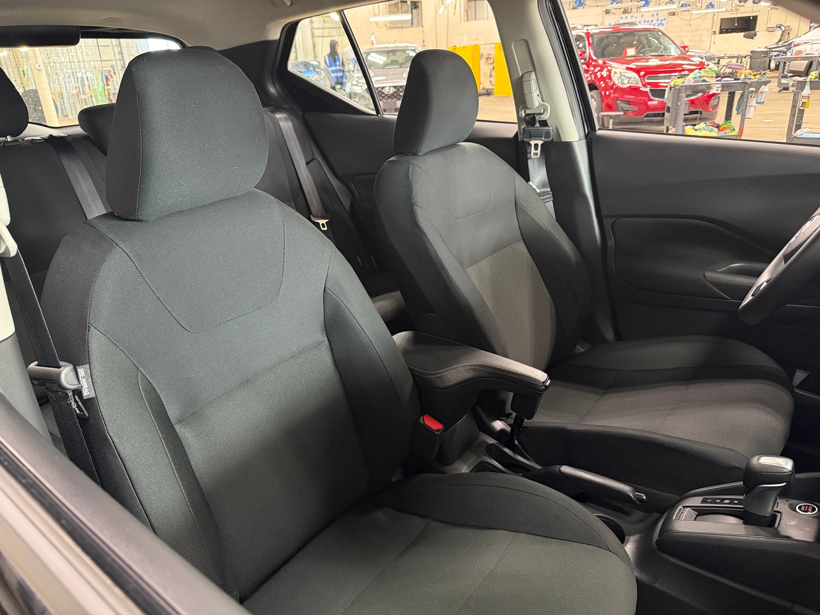 Thumbnail: 2025 Nissan Kicks - 2