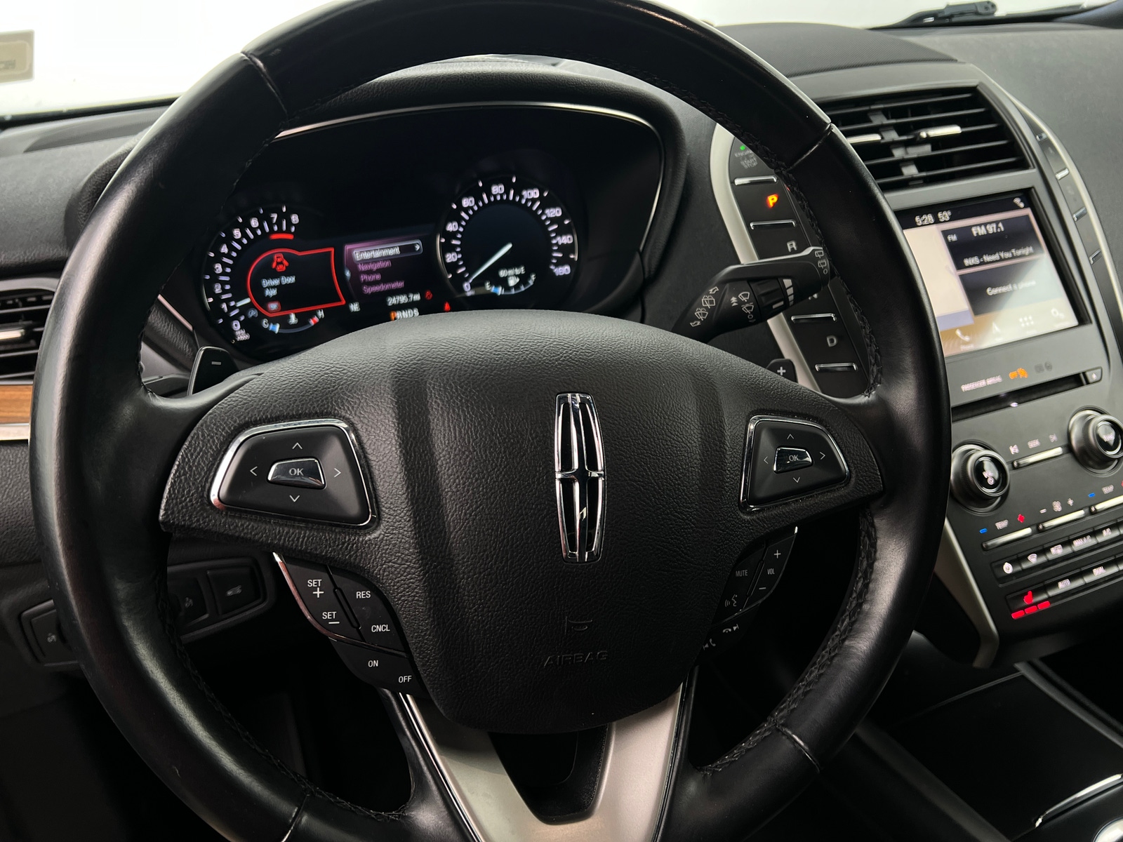 Thumbnail: 2019 Lincoln MKC - 4