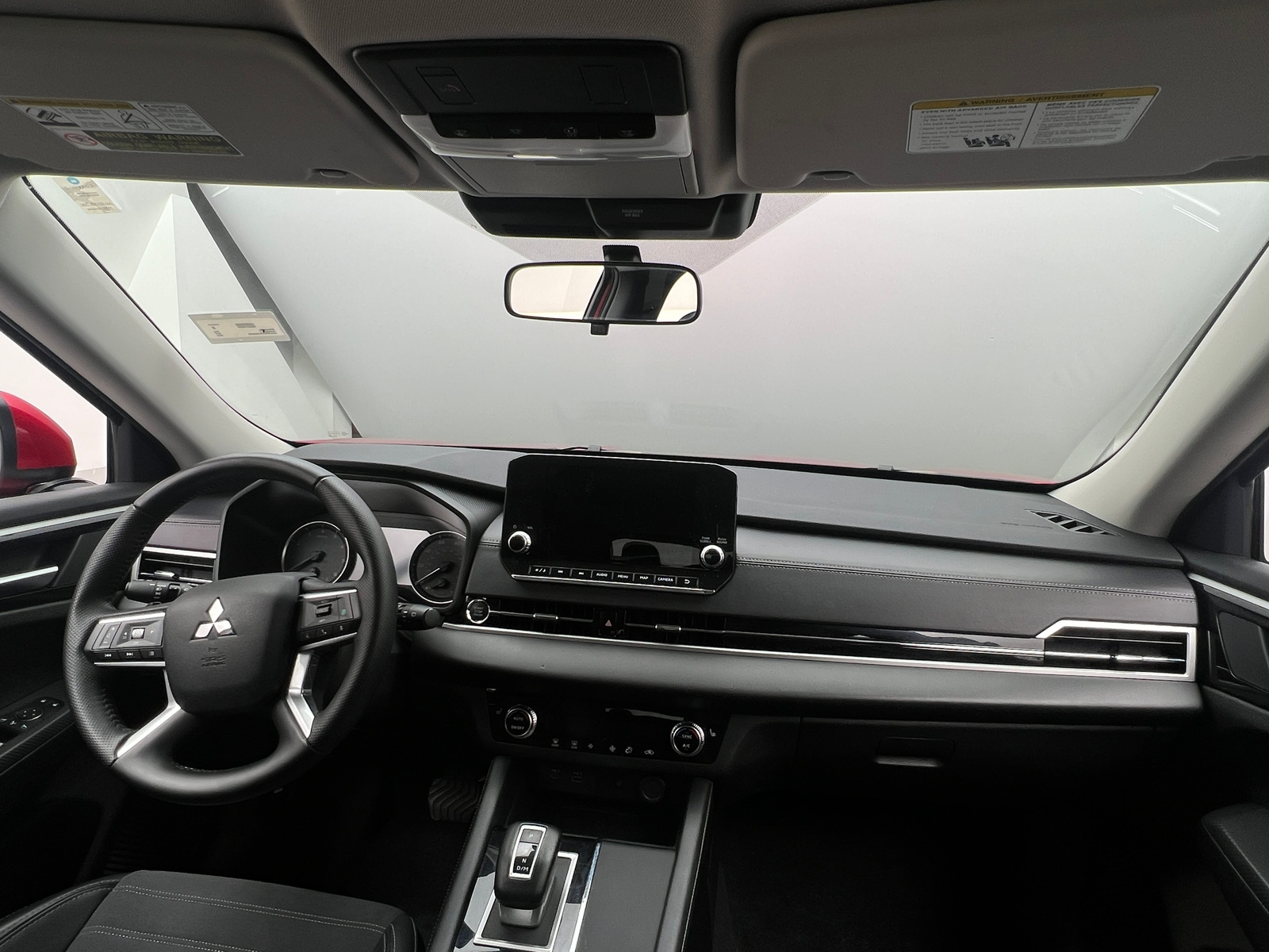 Thumbnail: 2024 Mitsubishi Outlander - 2