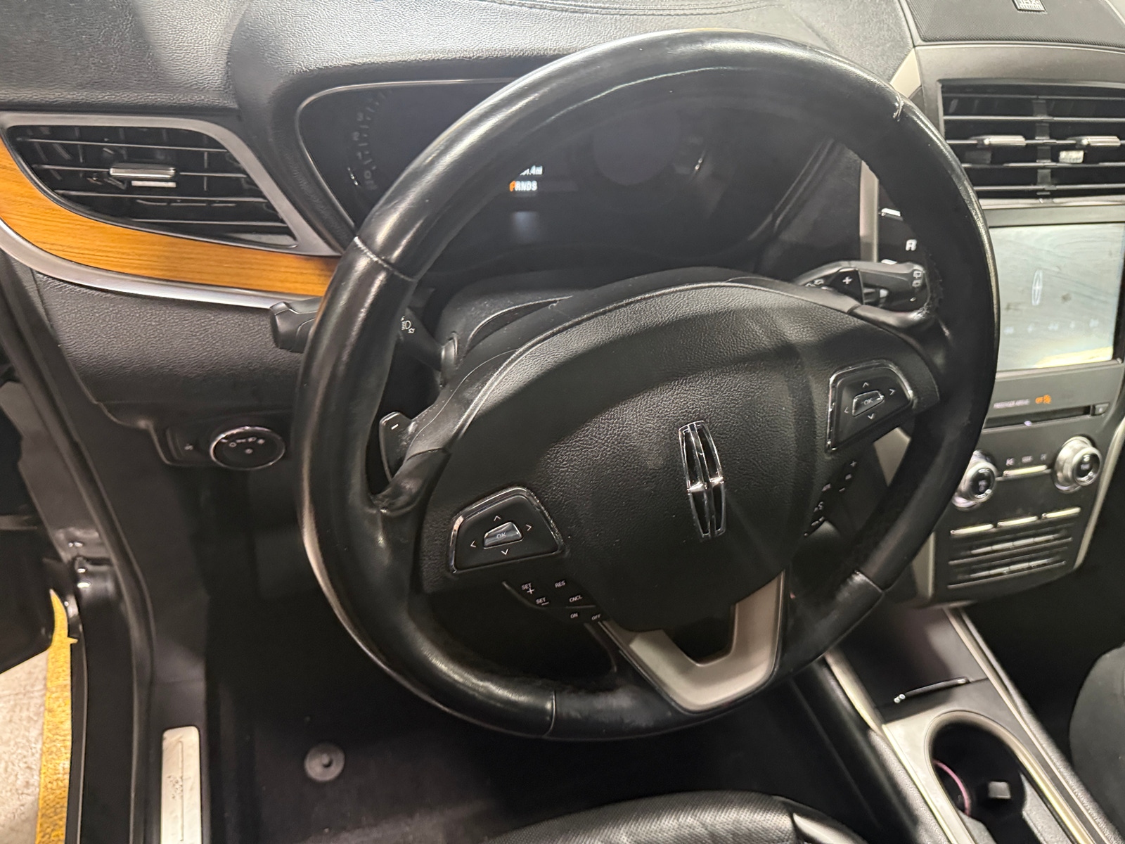 Thumbnail: 2019 Lincoln MKC - 4