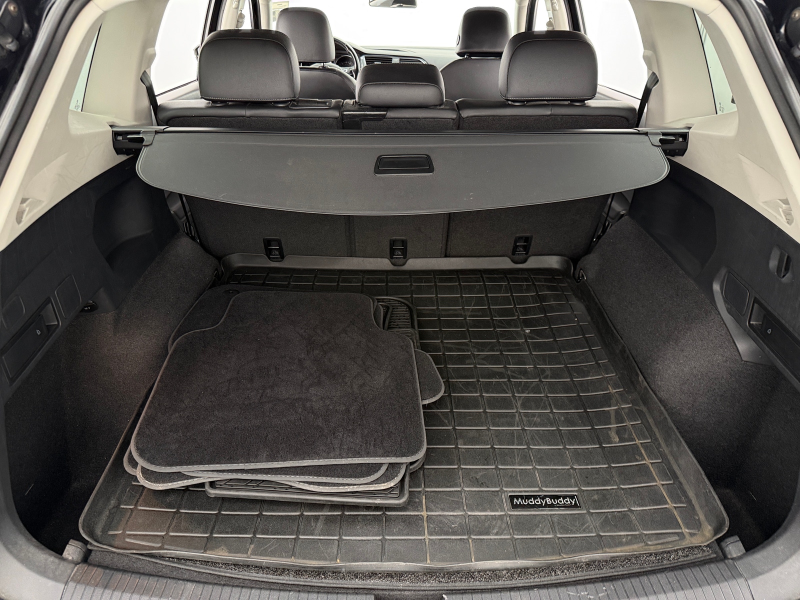 Thumbnail: 2019 Volkswagen Tiguan - 6