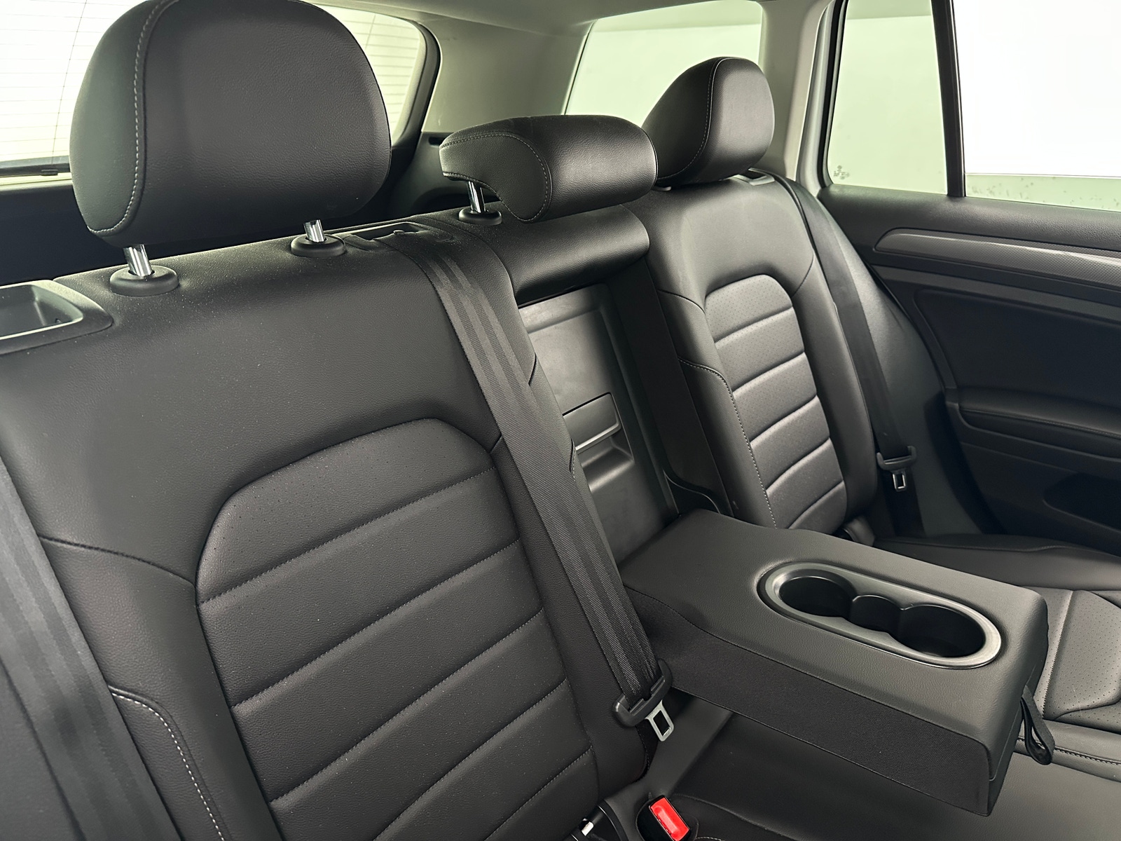 Thumbnail: 2018 Volkswagen Golf - 5