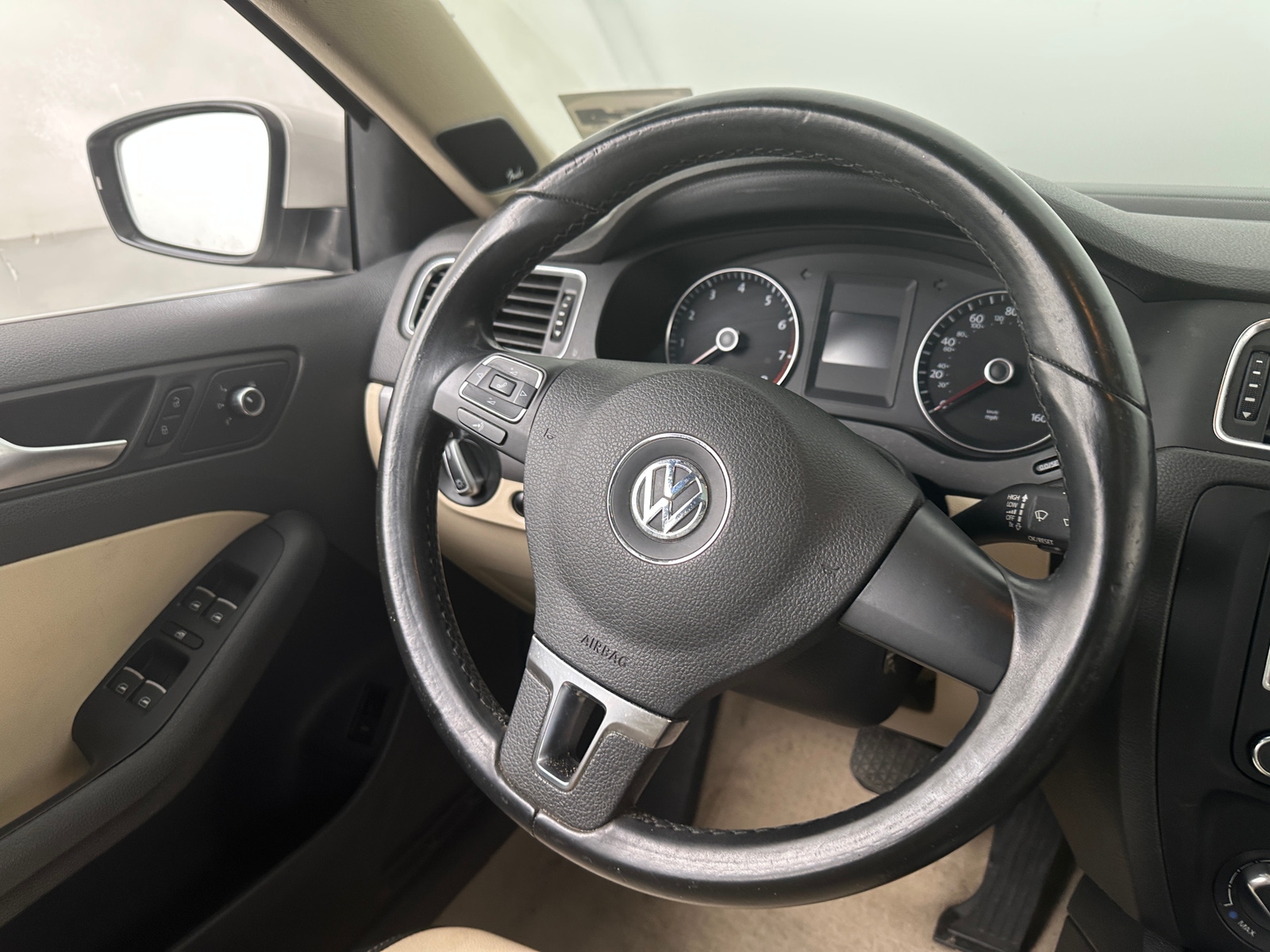 Thumbnail: 2013 Volkswagen Jetta - 4