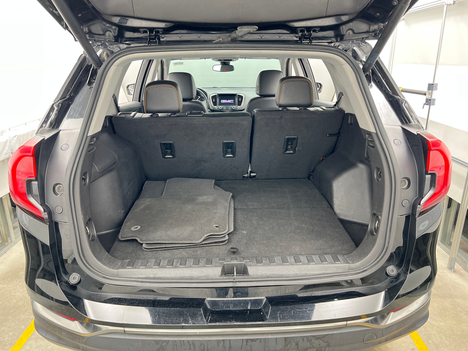 Thumbnail: 2023 GMC Terrain - 6