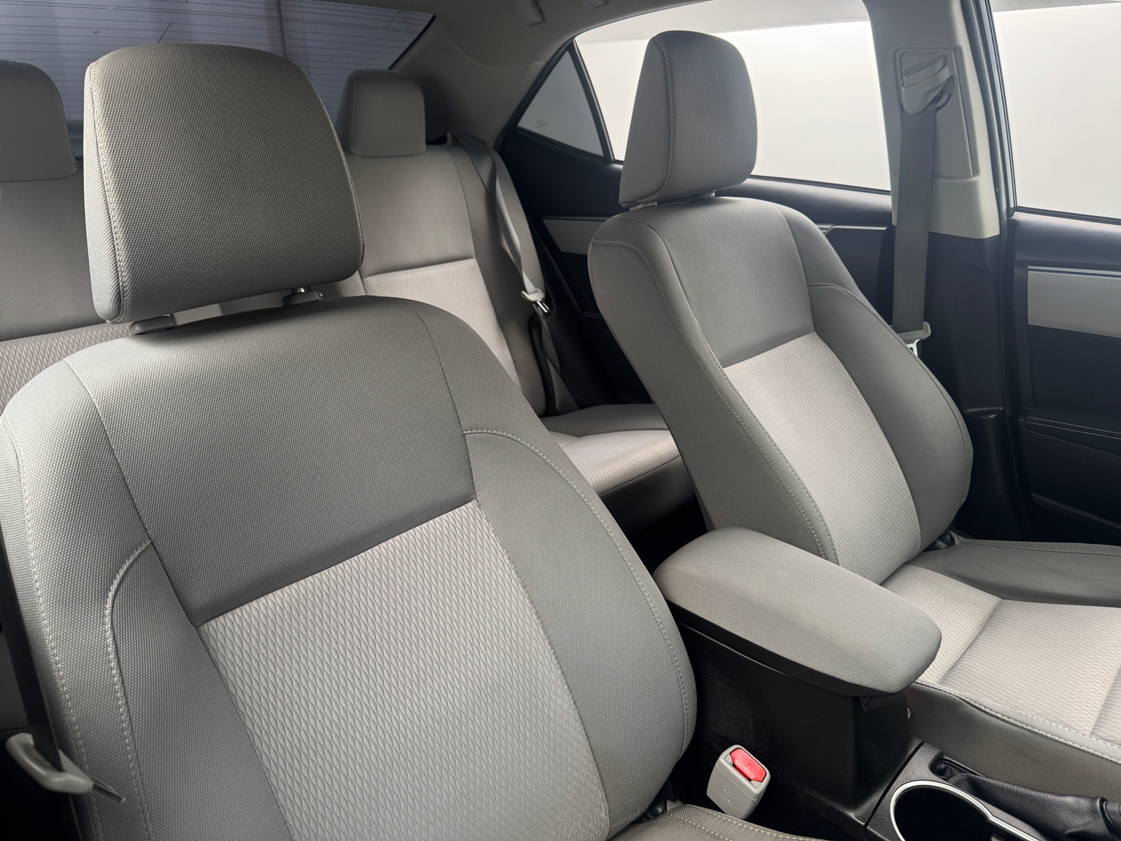 Thumbnail: 2015 Toyota Corolla - 2