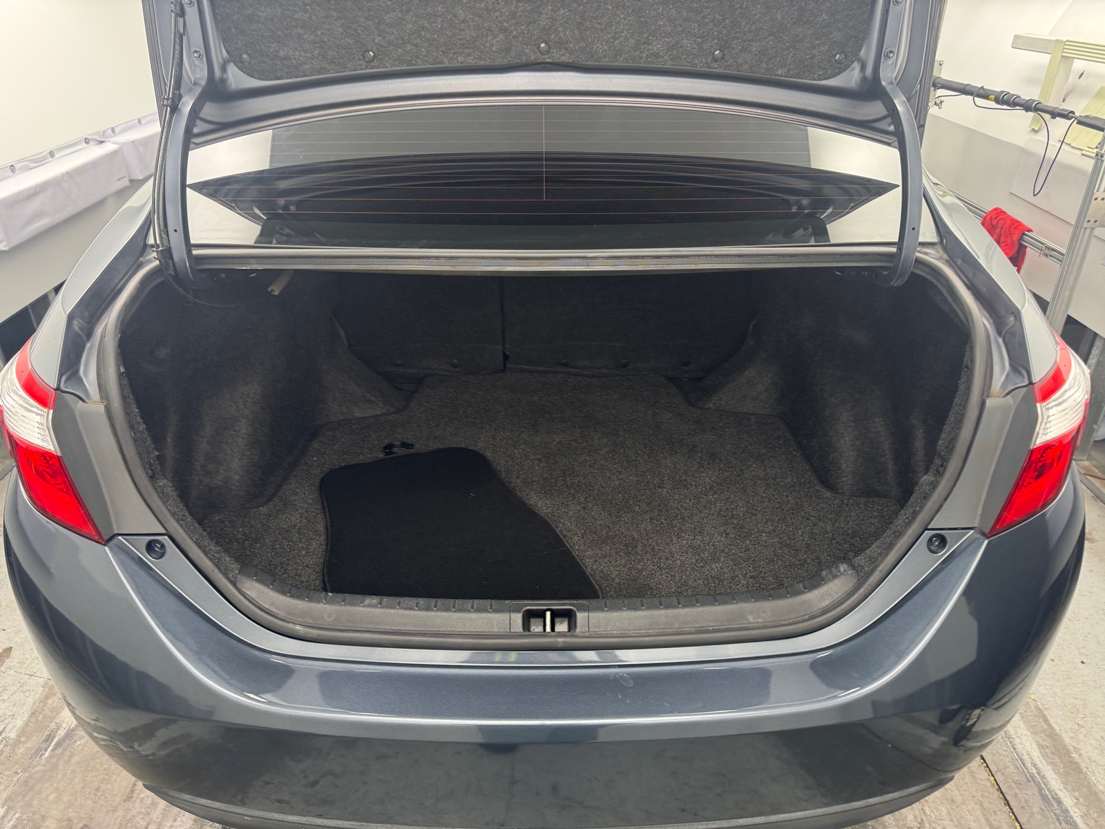 Thumbnail: 2015 Toyota Corolla - 7