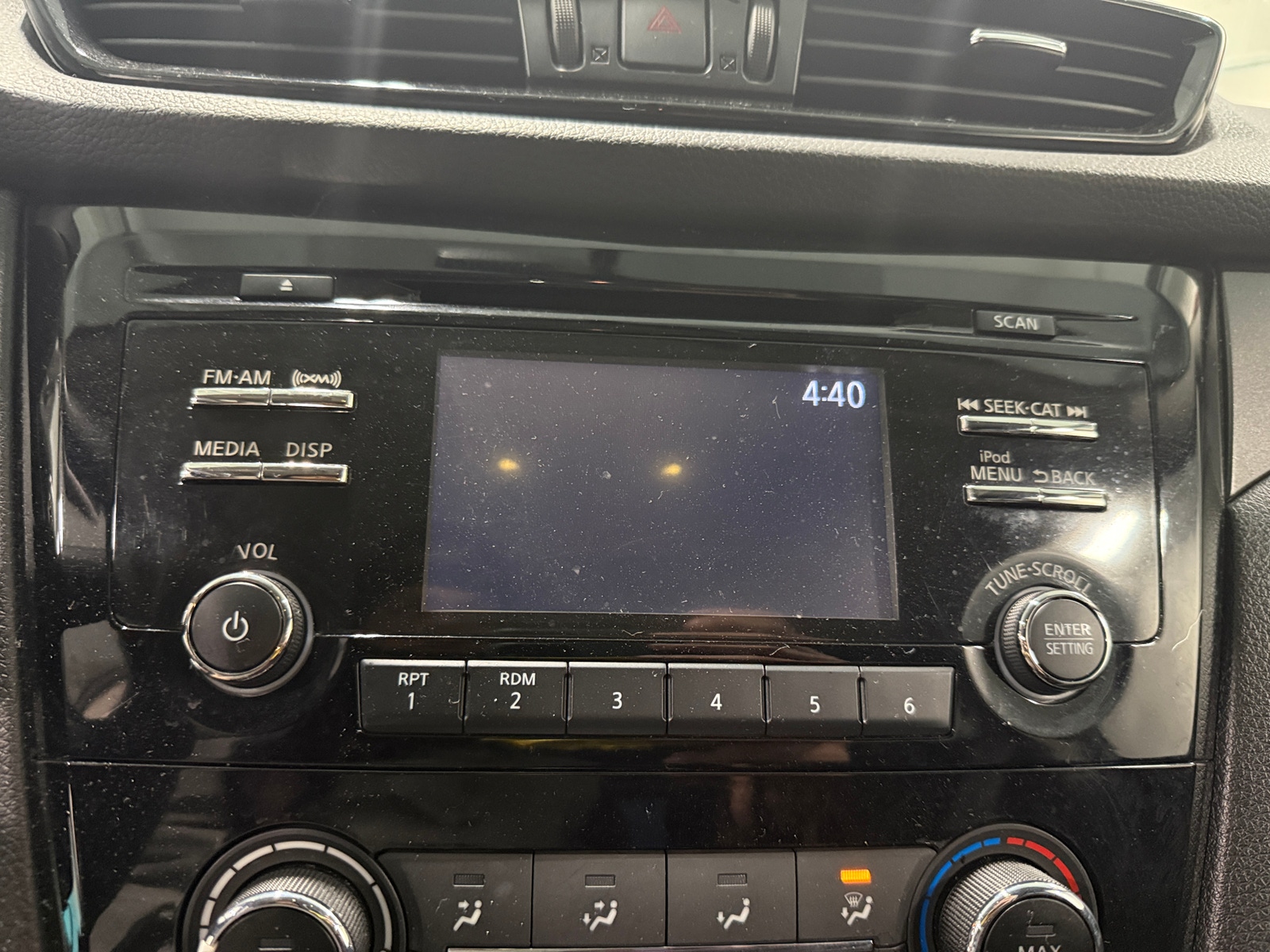 Thumbnail: 2018 Nissan Rogue Sport - 4