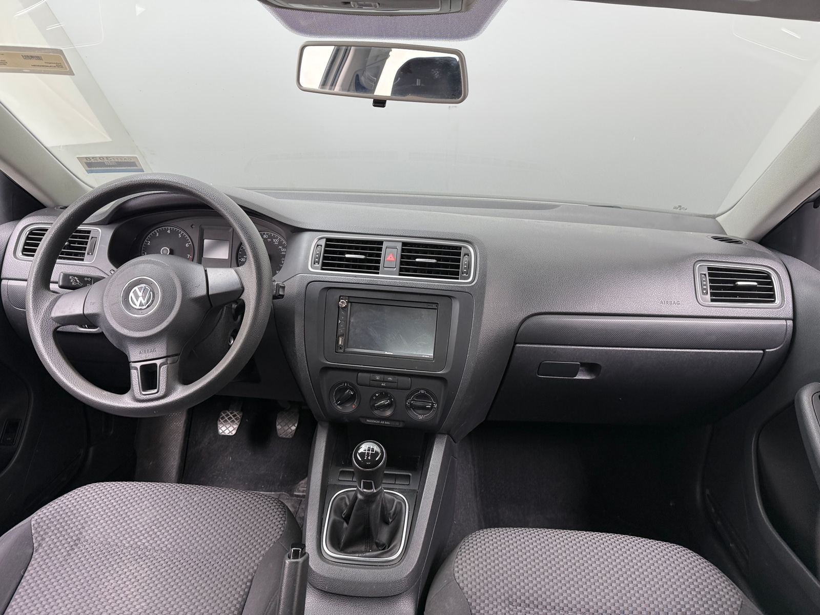 Thumbnail: 2013 Volkswagen Jetta - 3