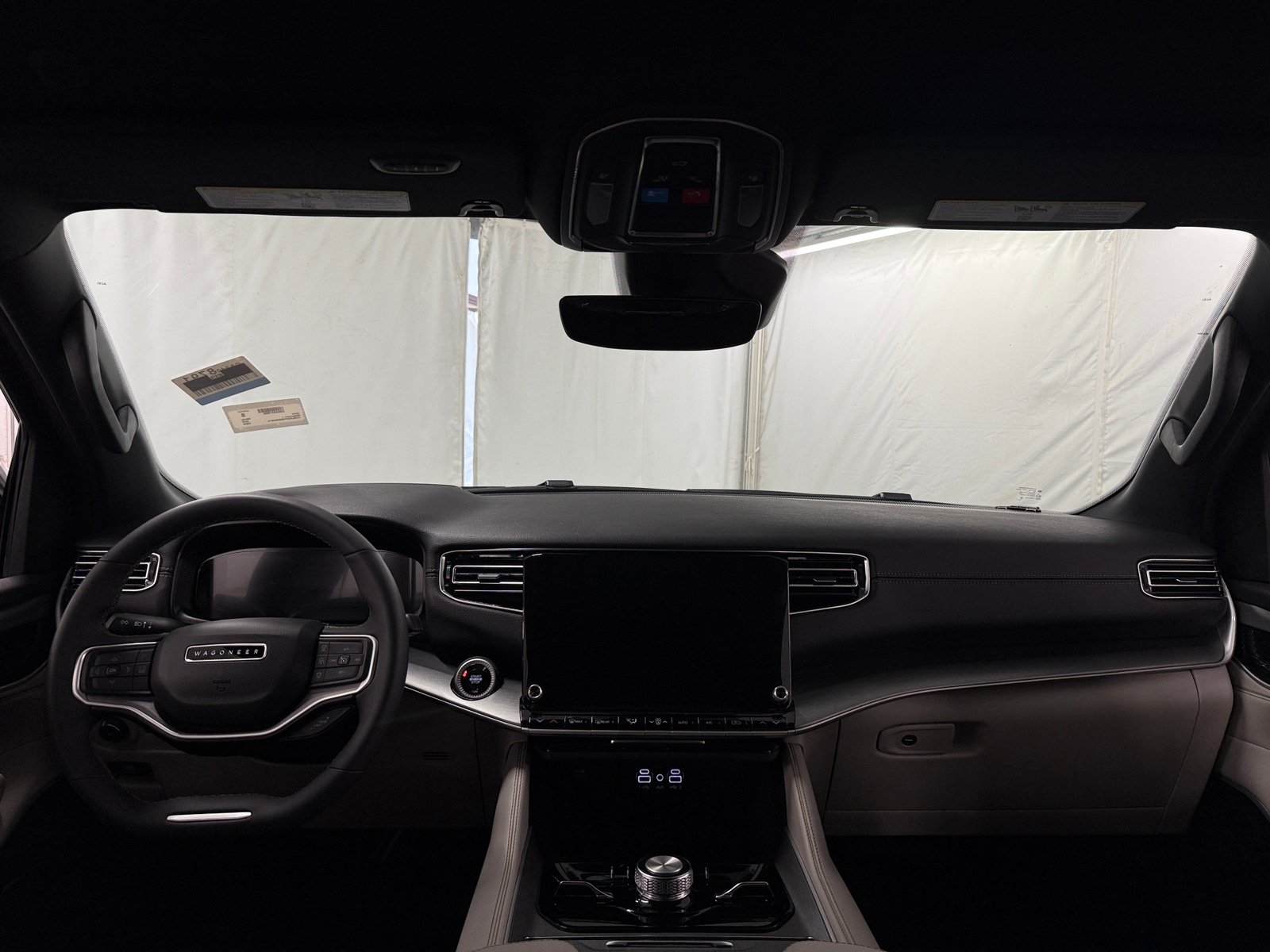 Thumbnail: 2025 Jeep Wagoneer - 2