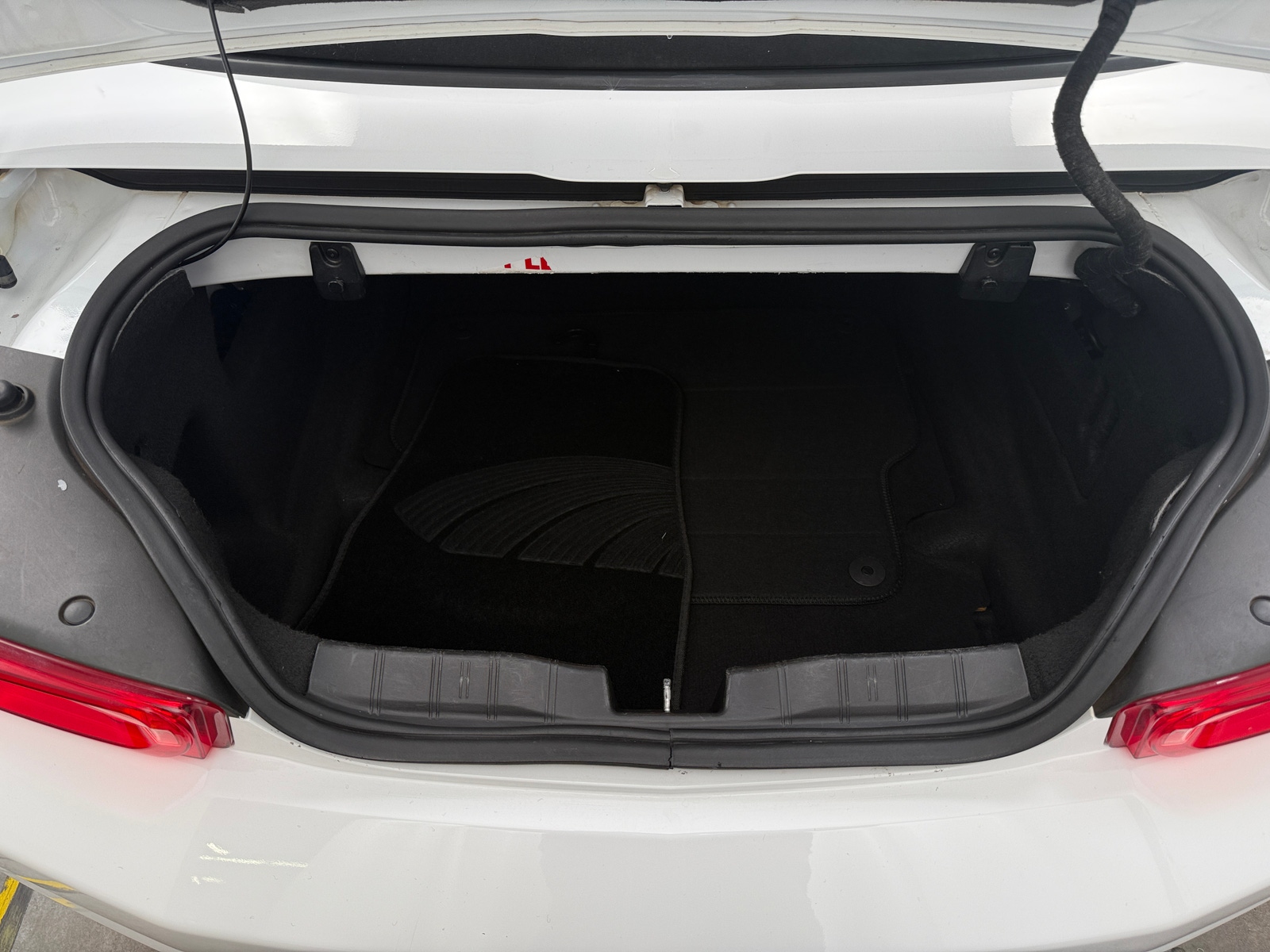 Thumbnail: 2020 Chevrolet Camaro - 7