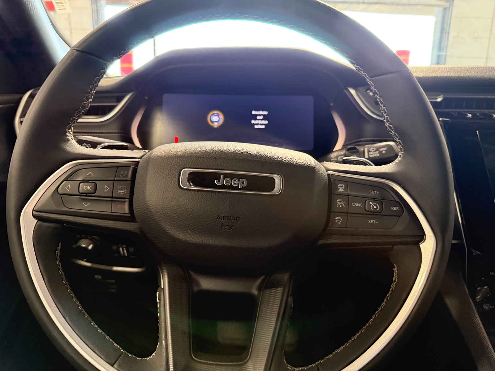 Thumbnail: 2024 Jeep Grand Cherokee - 4