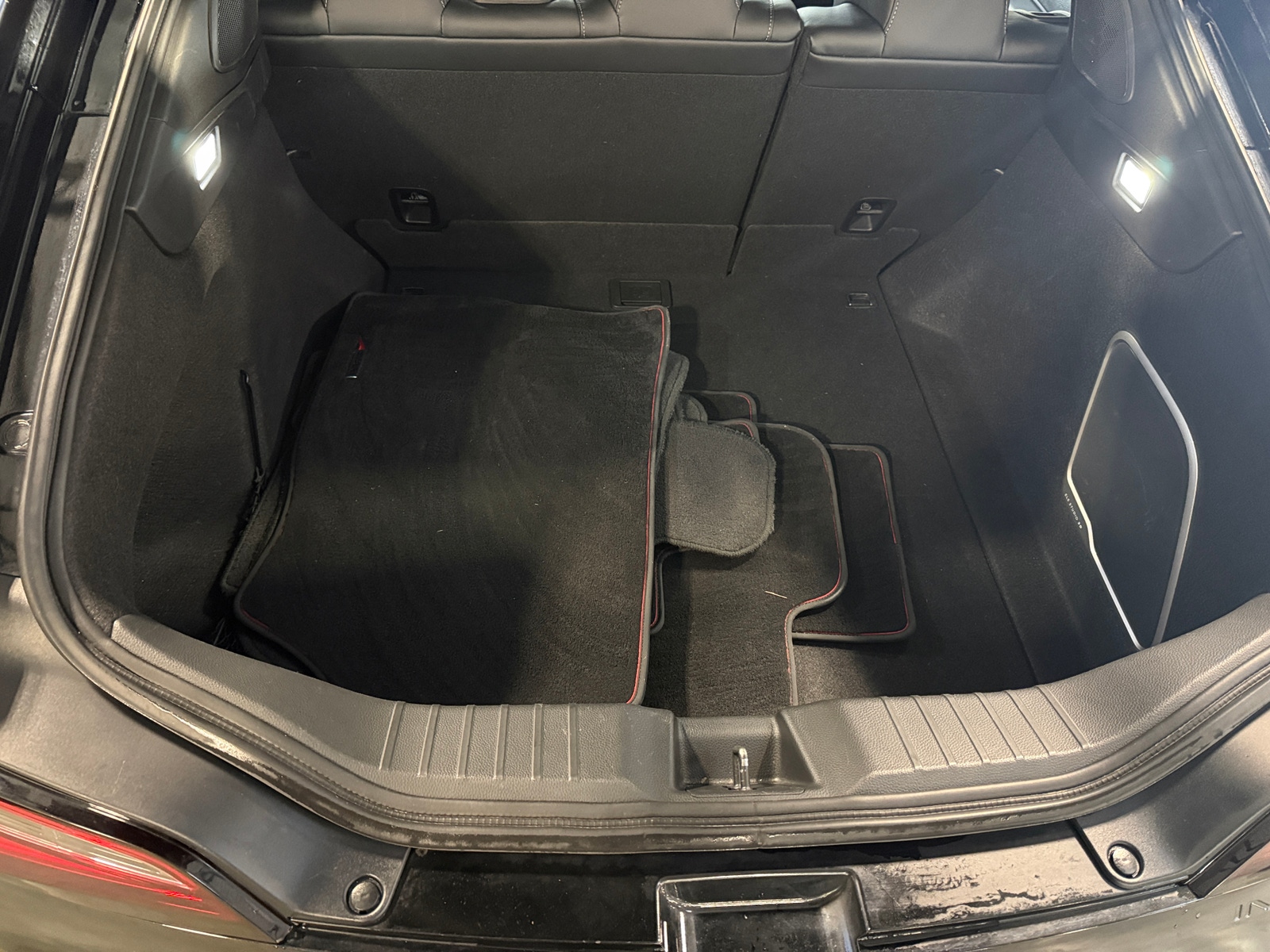 Thumbnail: 2023 Acura Integra - 6